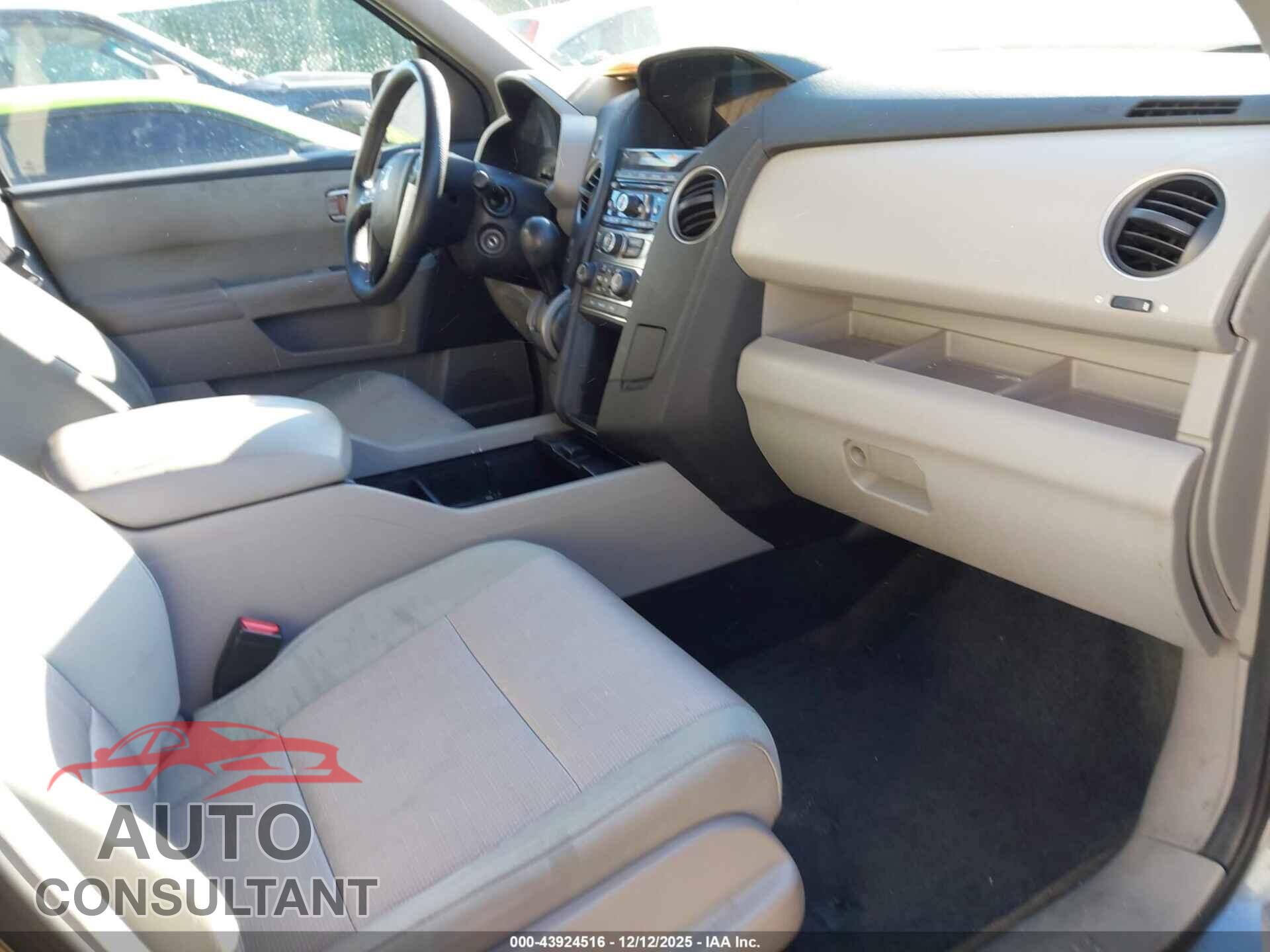 HONDA PILOT 2013 - 5FNYF4H41DB070873