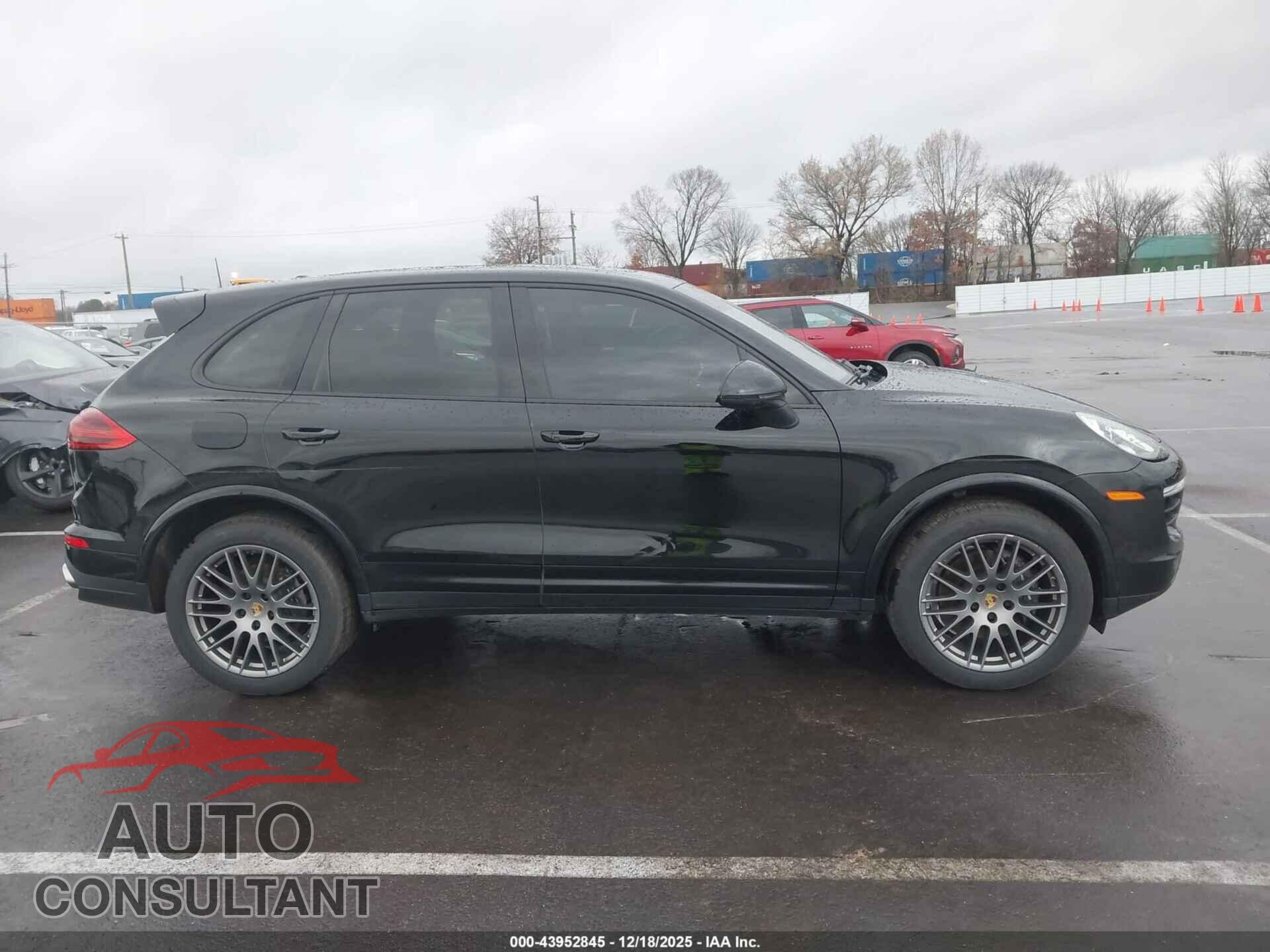 PORSCHE CAYENNE 2018 - WP1AA2A24JKA04862