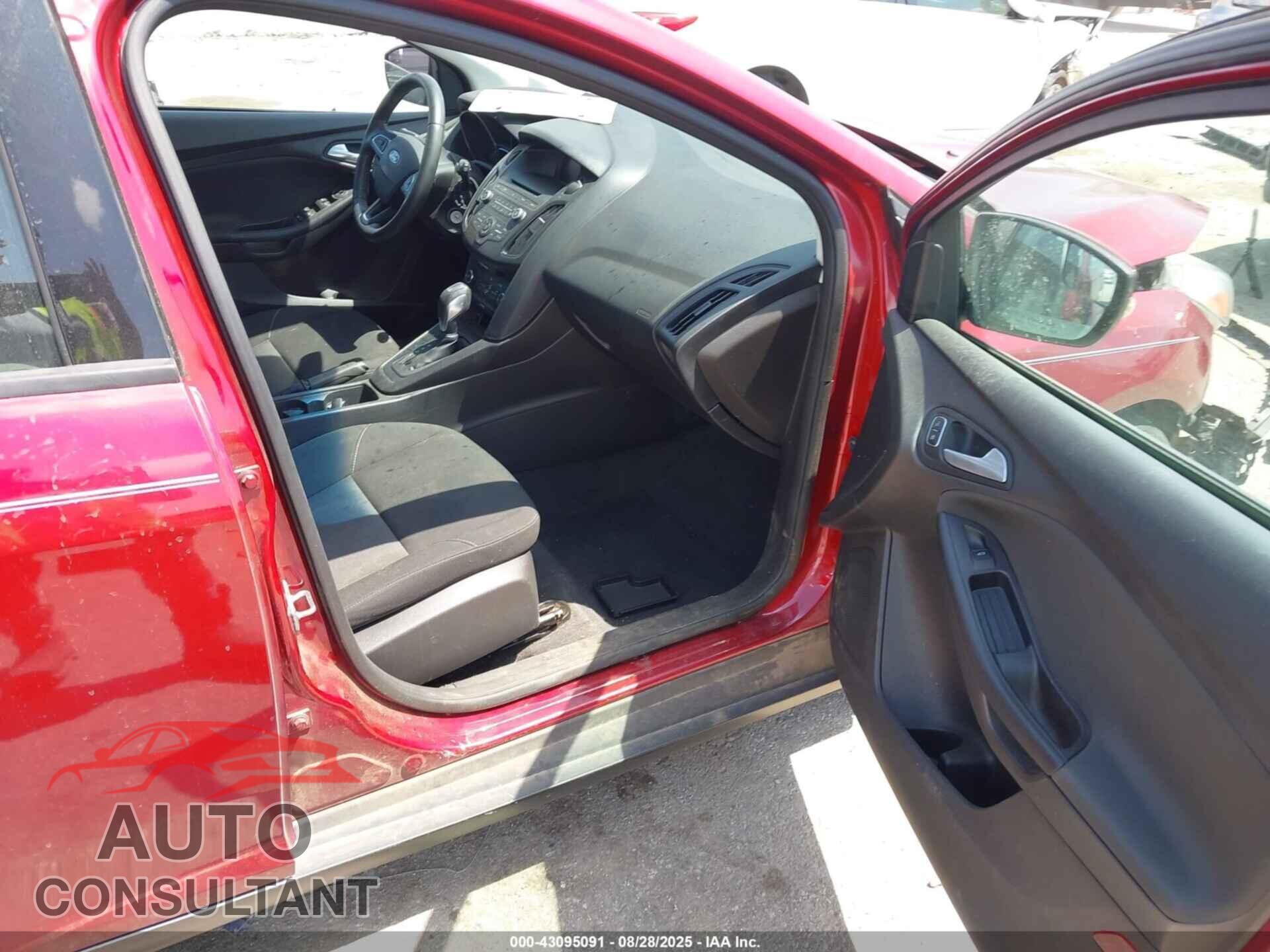 FORD FOCUS 2015 - 1FADP3K29FL305863