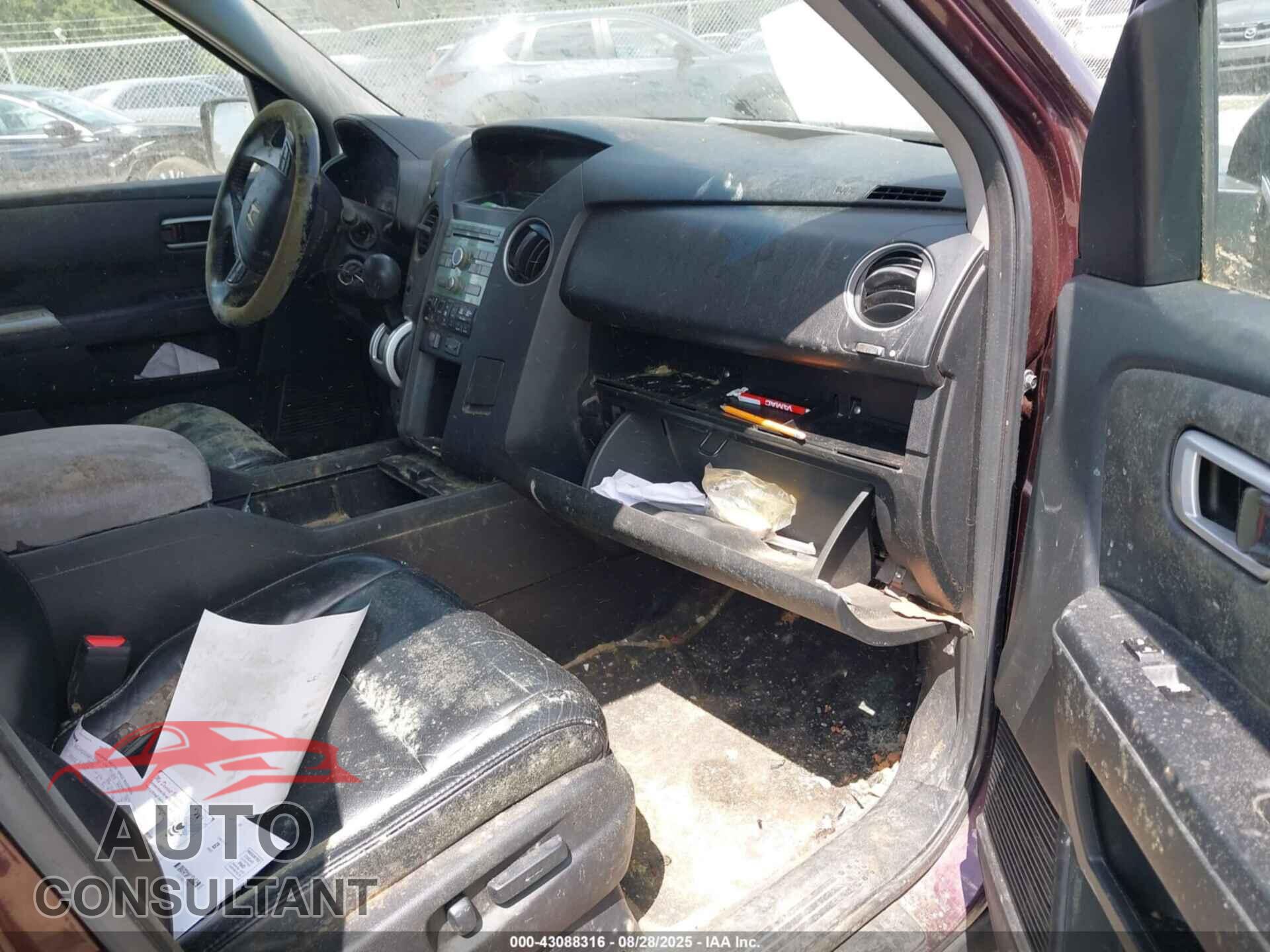 HONDA PILOT 2011 - 5FNYF4H58BB076224