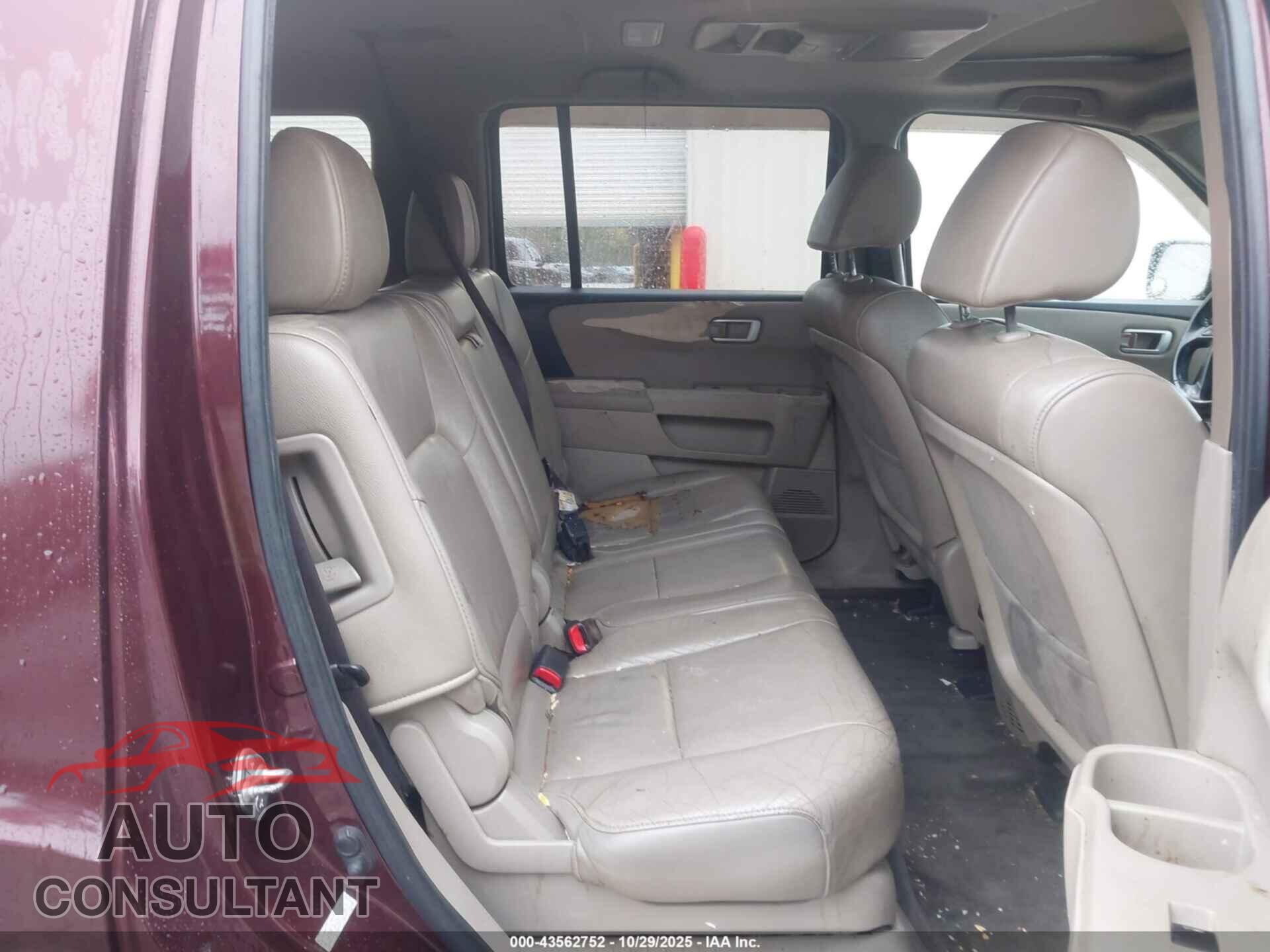 HONDA PILOT 2012 - 5FNYF3H63CB028800