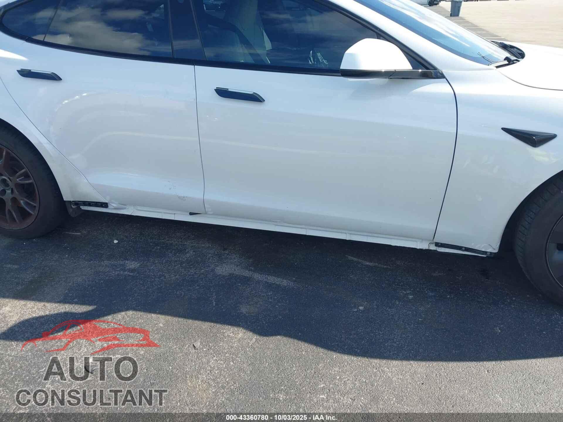 TESLA MODEL S 2022 - 5YJSA1E52NF486660