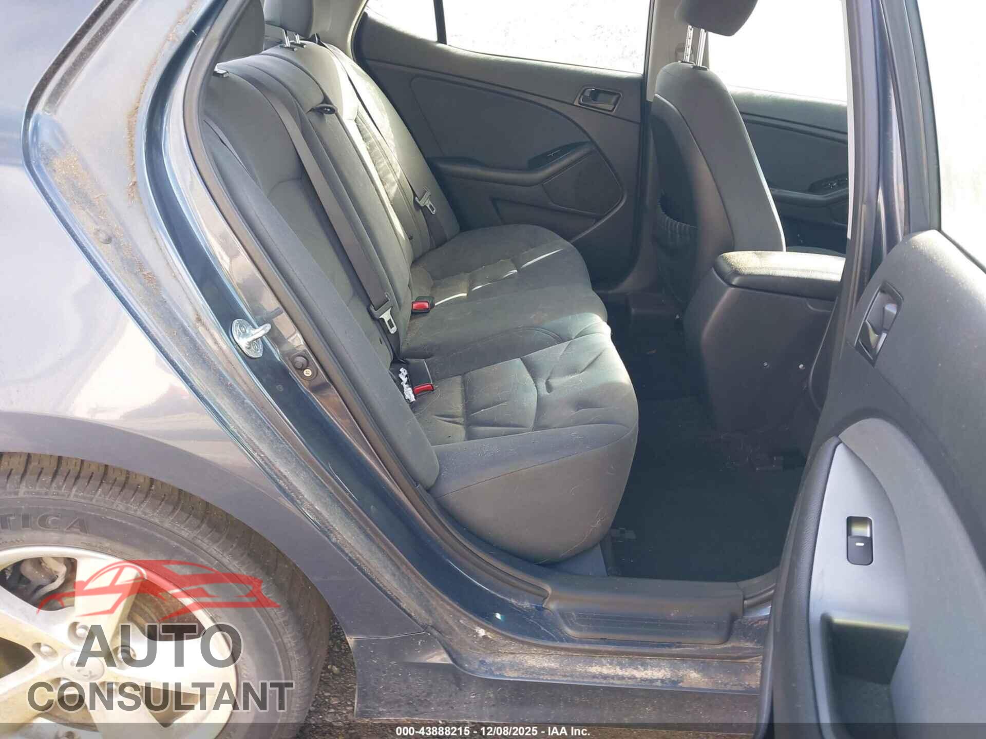 KIA OPTIMA 2015 - KNAGM4A72F5596355