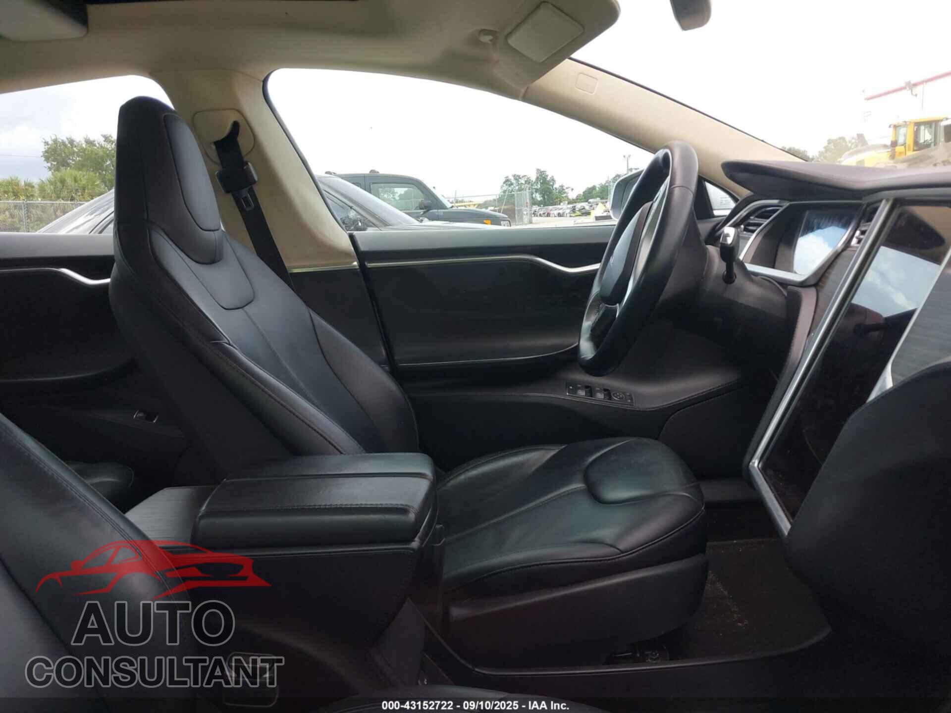 TESLA MODEL S 2012 - 5YJSA1DN1CFP02643