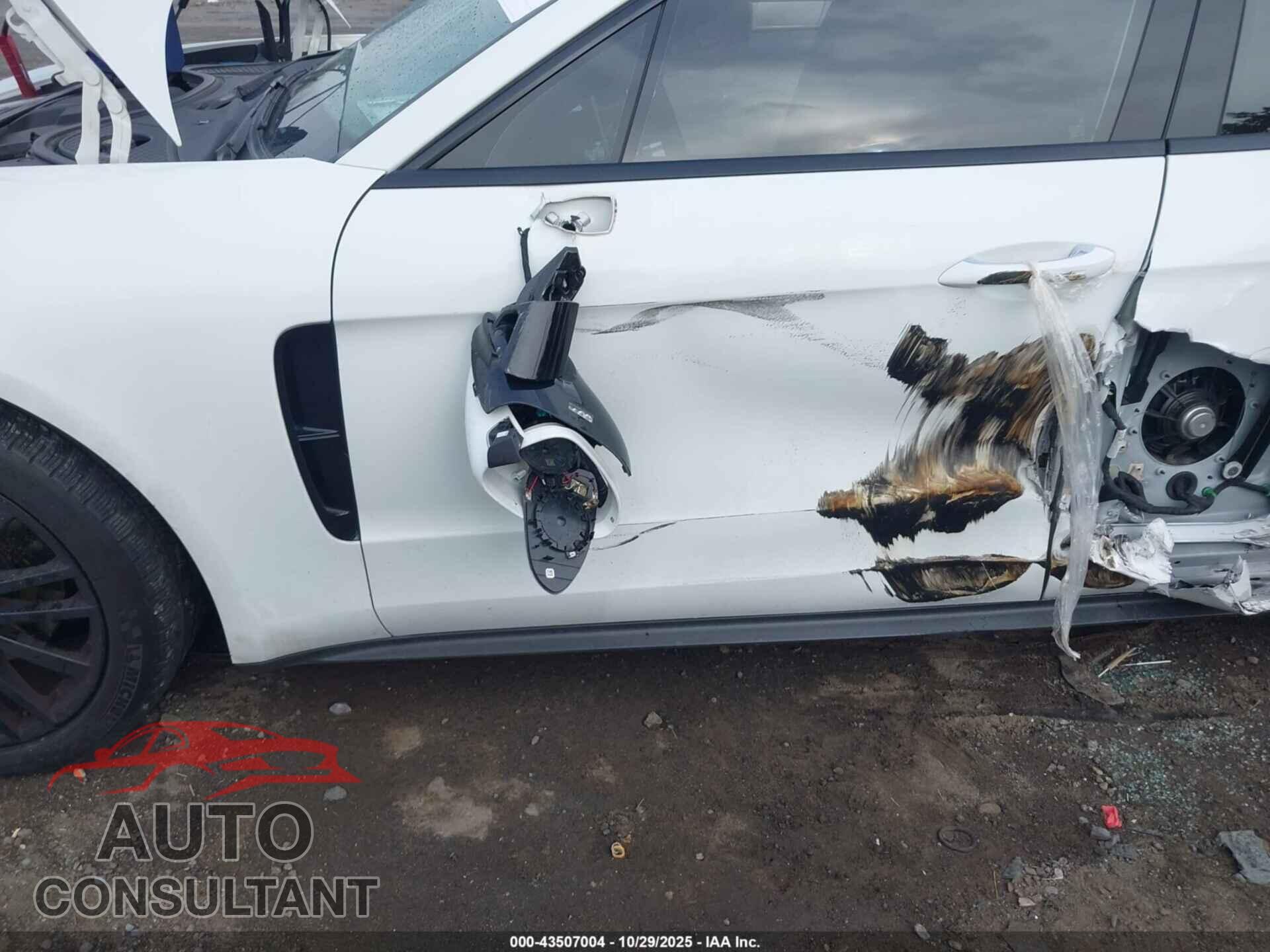 PORSCHE PANAMERA 2017 - WP0AA2A76HL101935