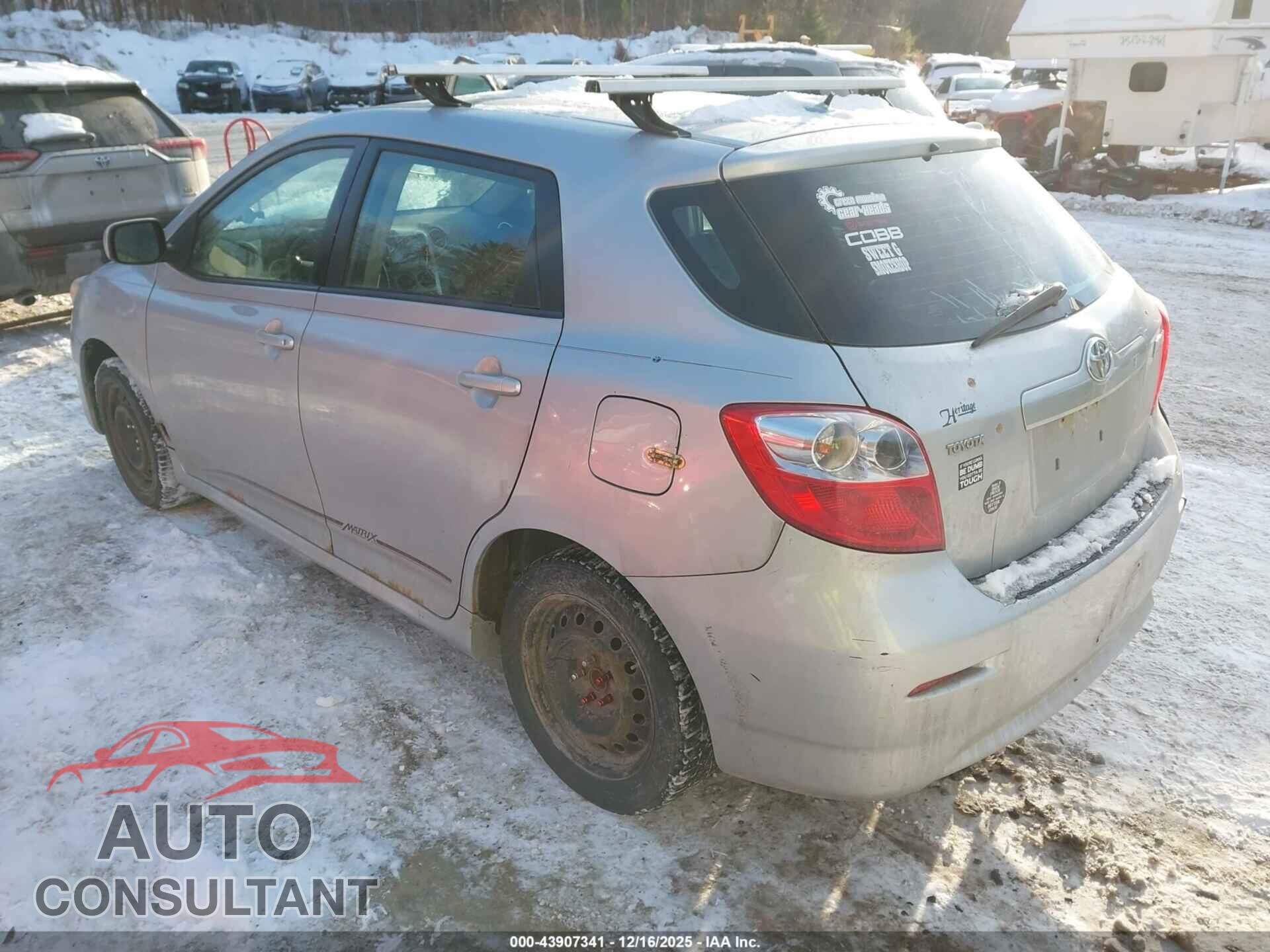 TOYOTA MATRIX 2010 - 2T1KU4EE2AC268936