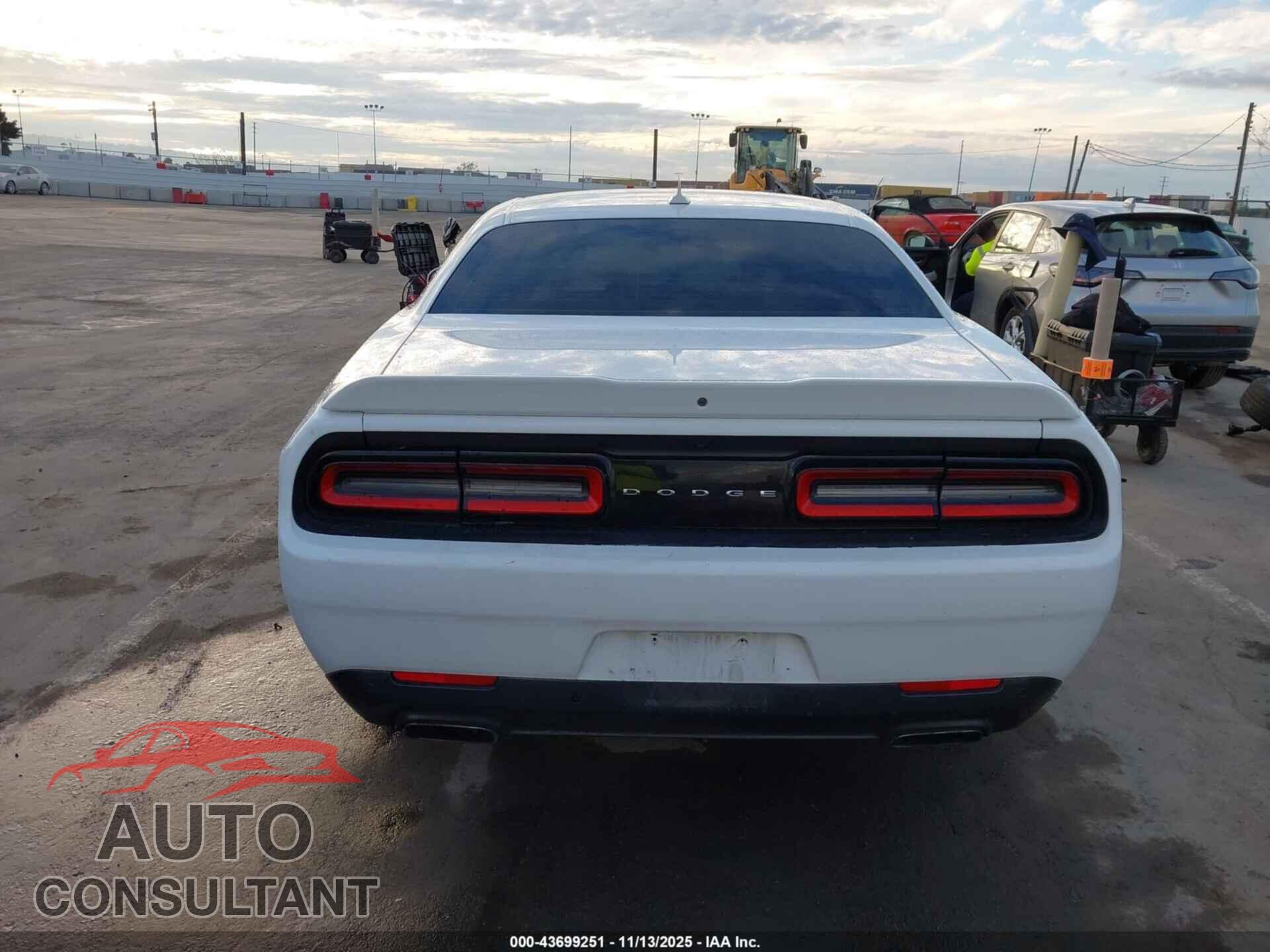 DODGE CHALLENGER 2018 - 2C3CDZAG3JH202320