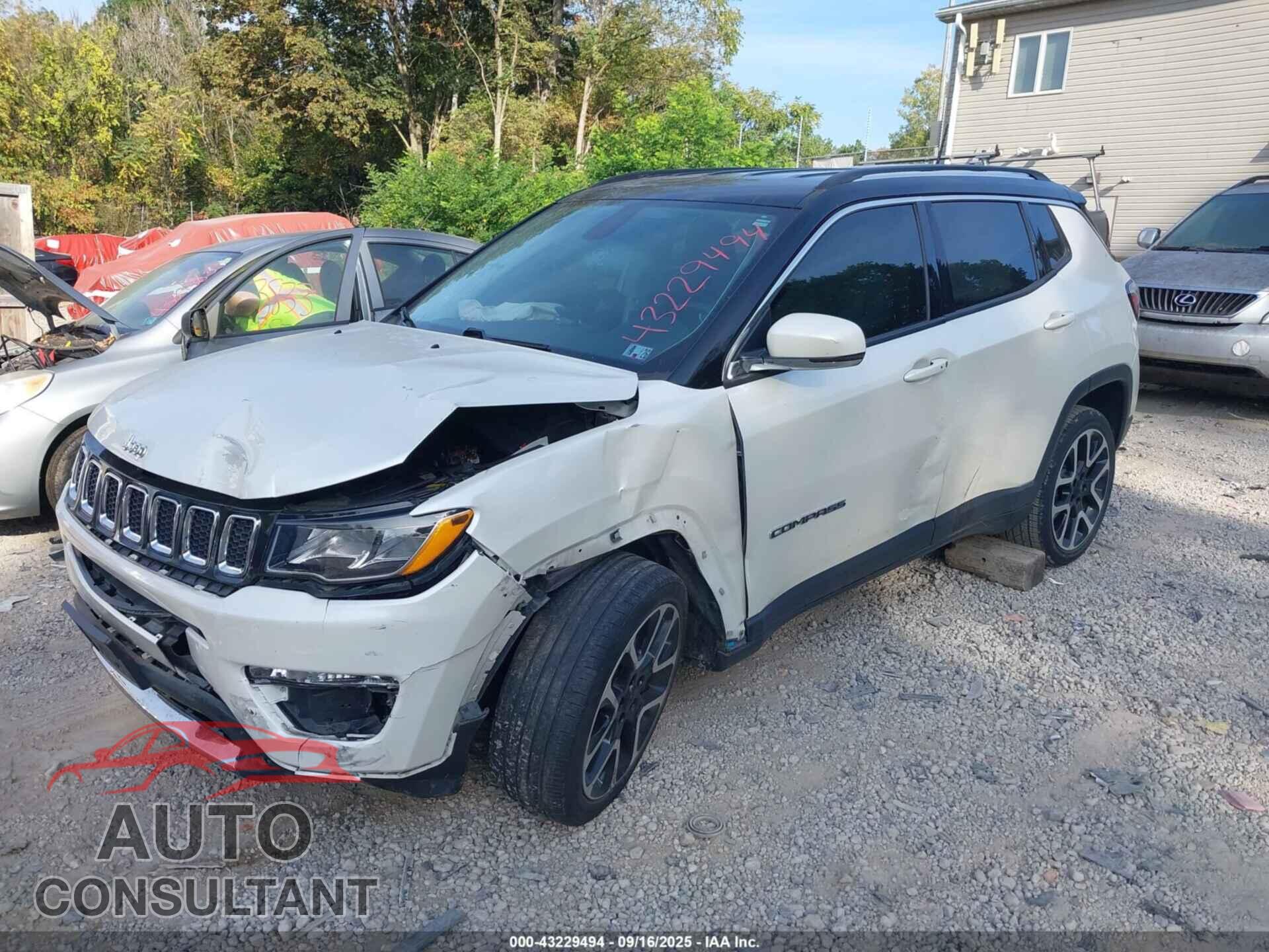 JEEP COMPASS 2018 - 3C4NJDCB9JT256875