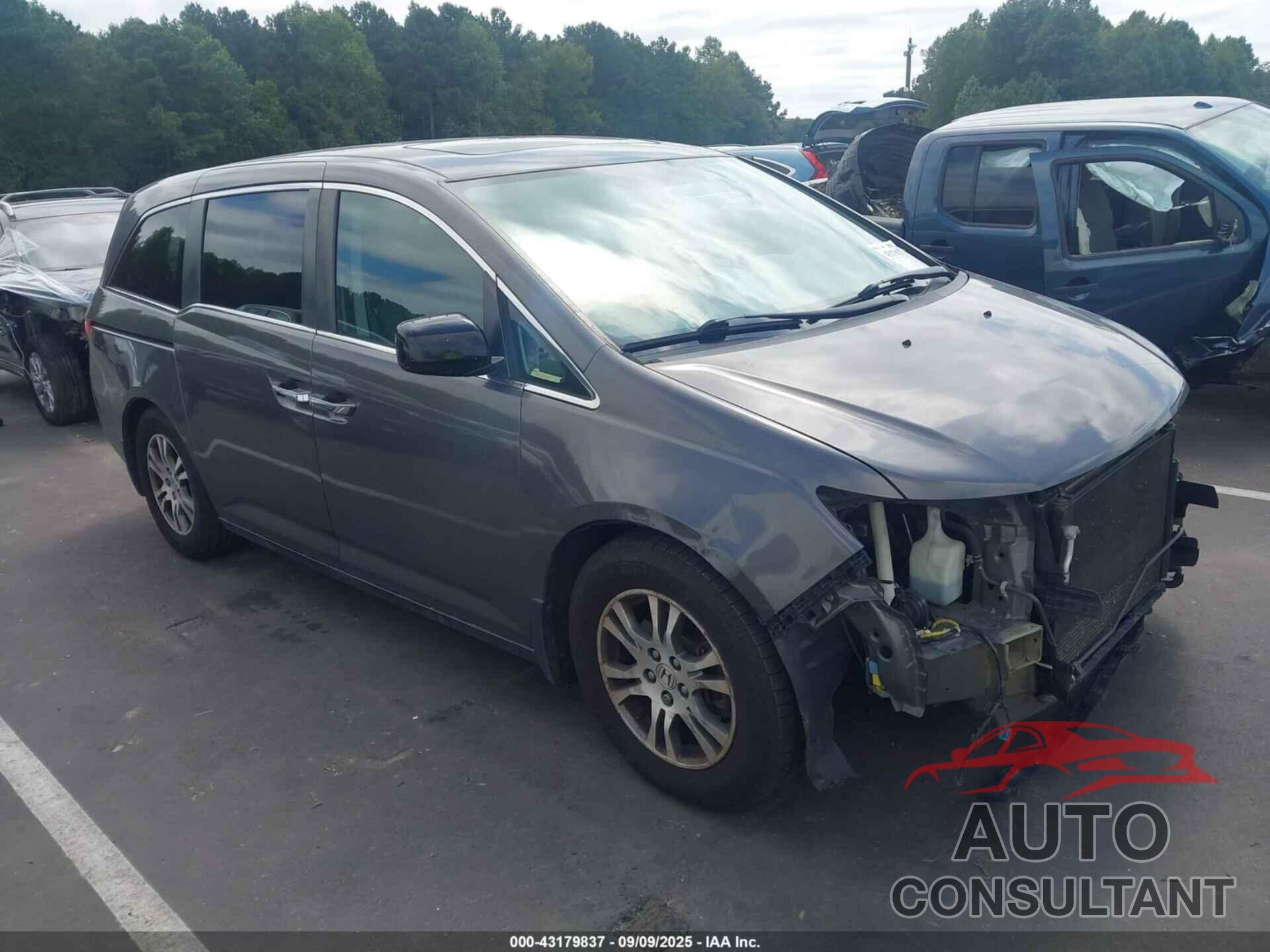 HONDA ODYSSEY 2013 - 5FNRL5H61DB008152