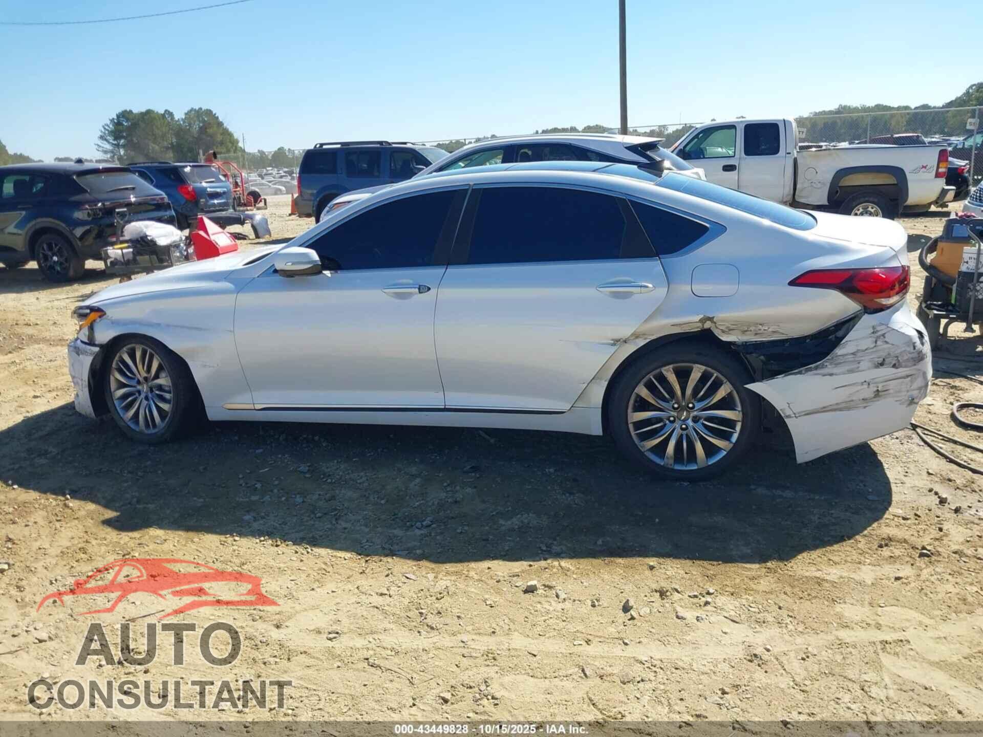 HYUNDAI GENESIS 2015 - KMHGN4JF3FU024686