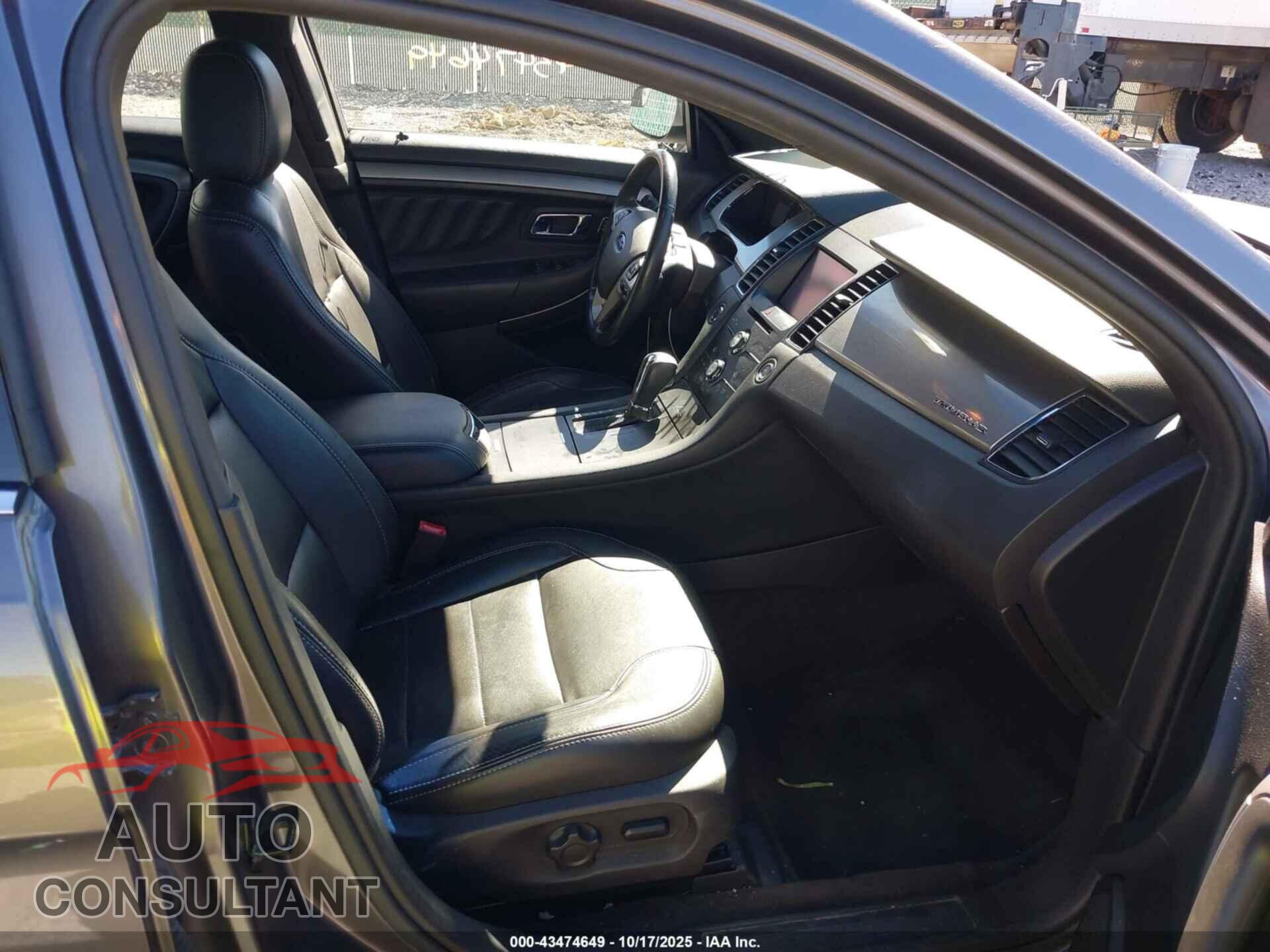 FORD TAURUS 2013 - 1FAHP2E8XDG168854