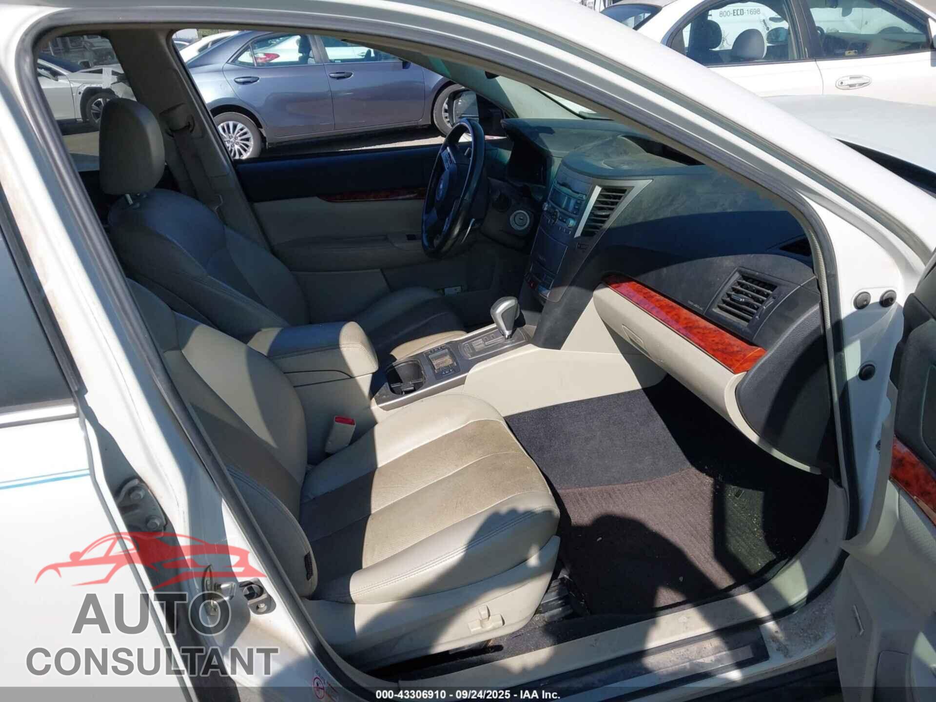 SUBARU OUTBACK 2010 - 4S4BREKC8A2327962