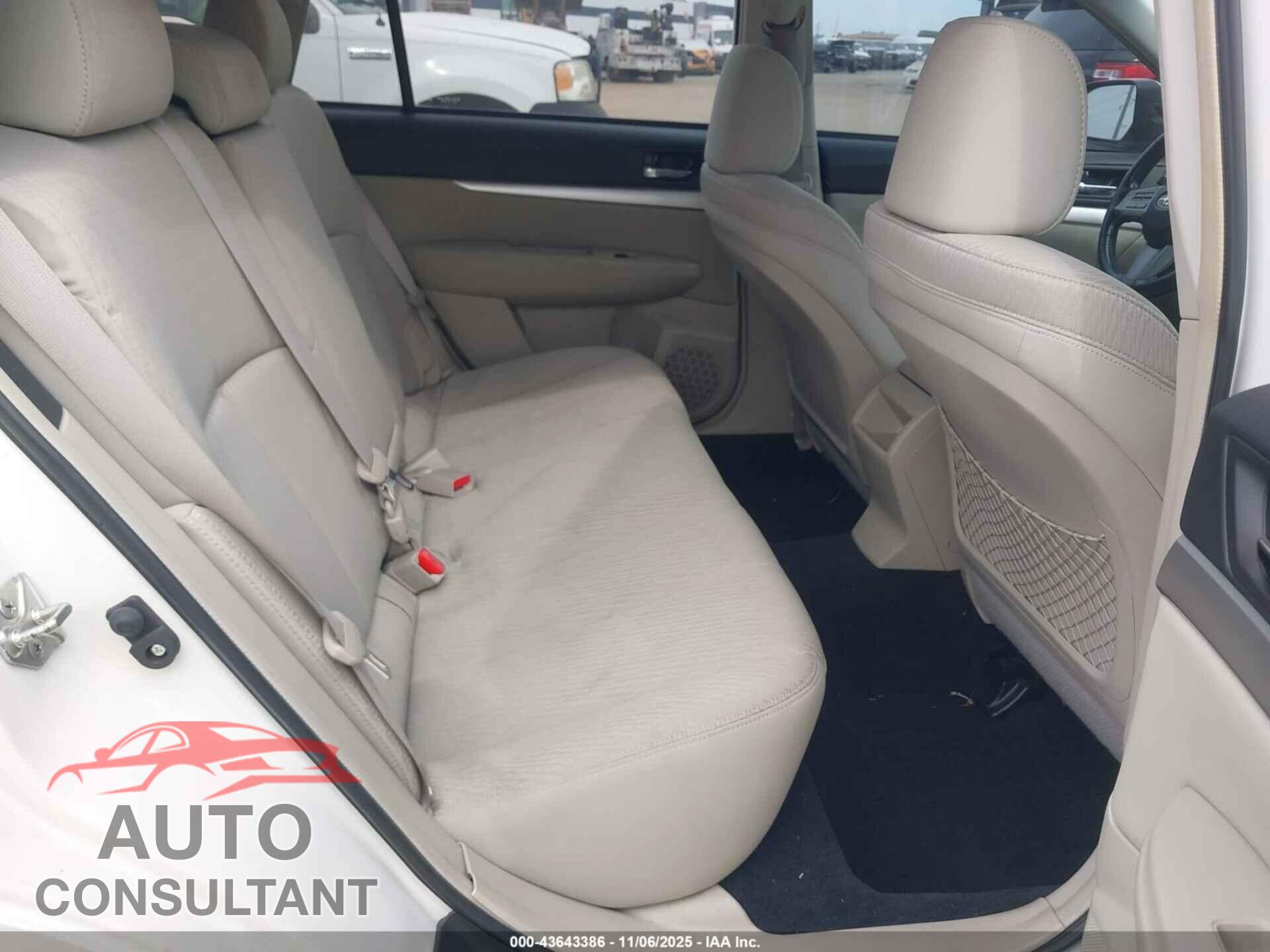 SUBARU OUTBACK 2011 - 4S4BRBFC0B3335607