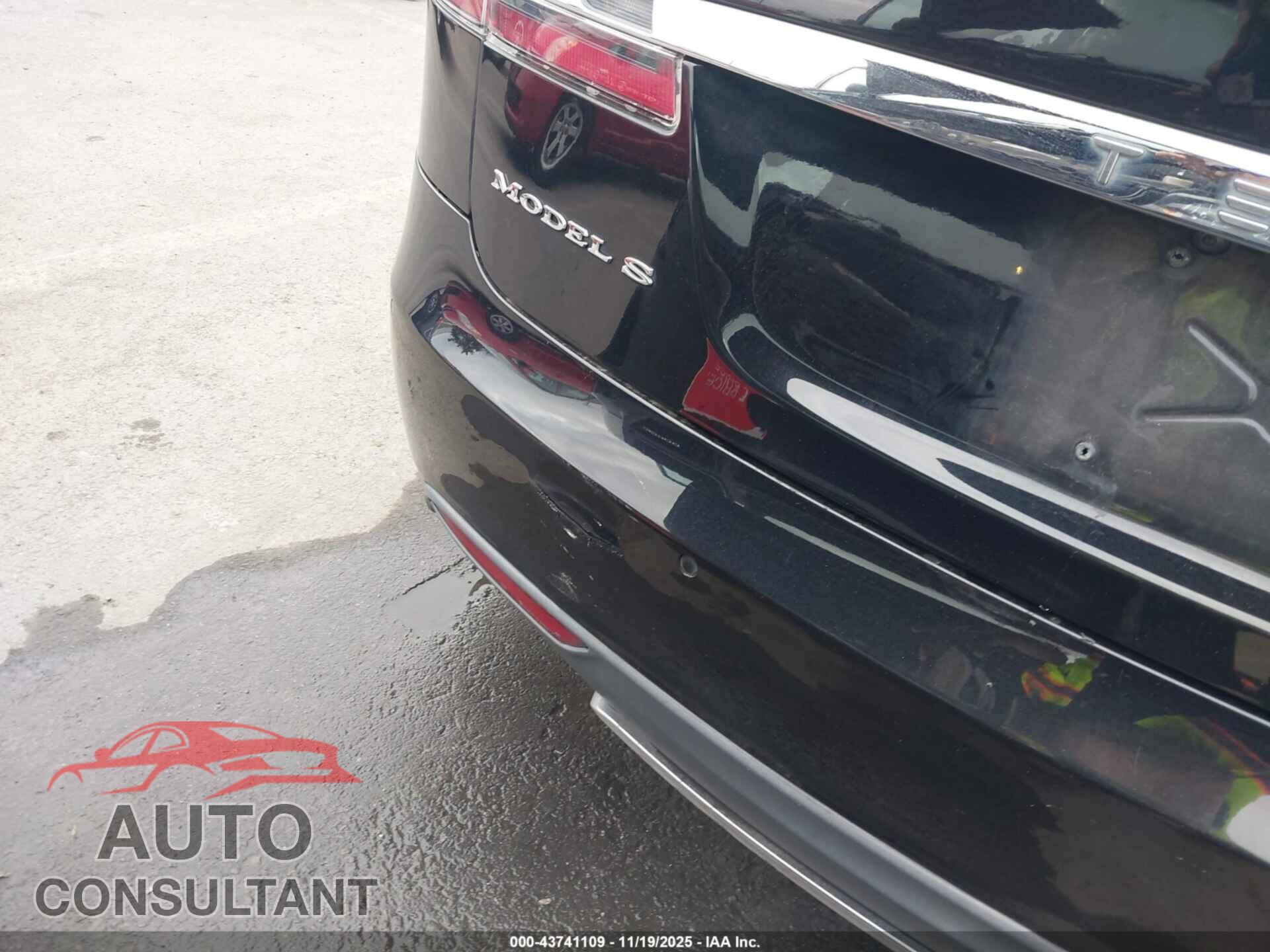 TESLA MODEL S 2015 - 5YJSA1E16FF107254