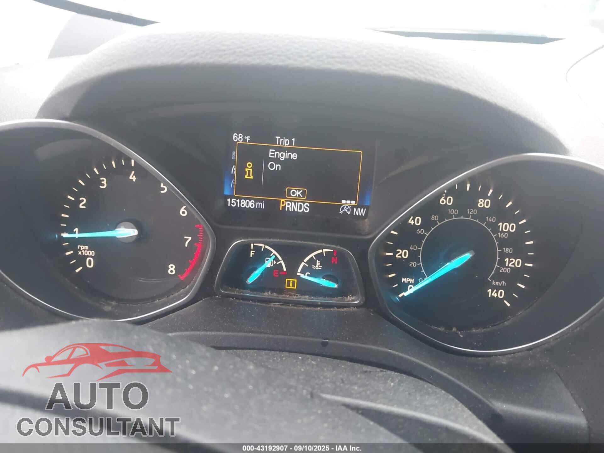 FORD ESCAPE 2017 - 1FMCU0JD9HUC43888