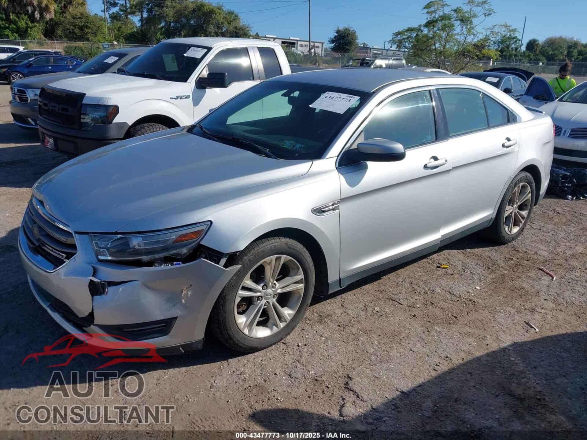 FORD TAURUS 2013 - 1FAHP2E83DG135601
