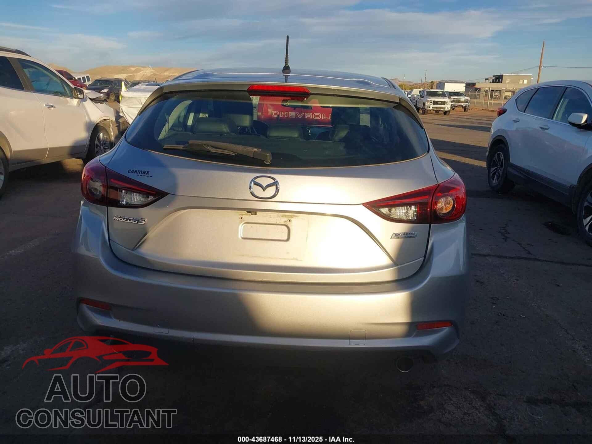 MAZDA MAZDA3 2017 - 3MZBN1L75HM107771