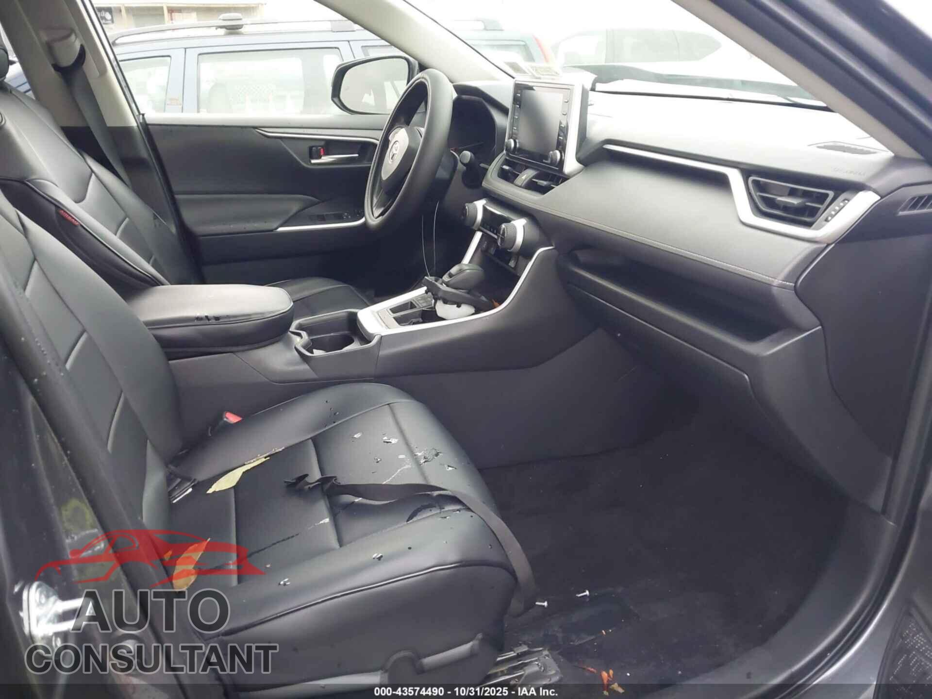 TOYOTA RAV4 2019 - JTMP1RFV8KD014890