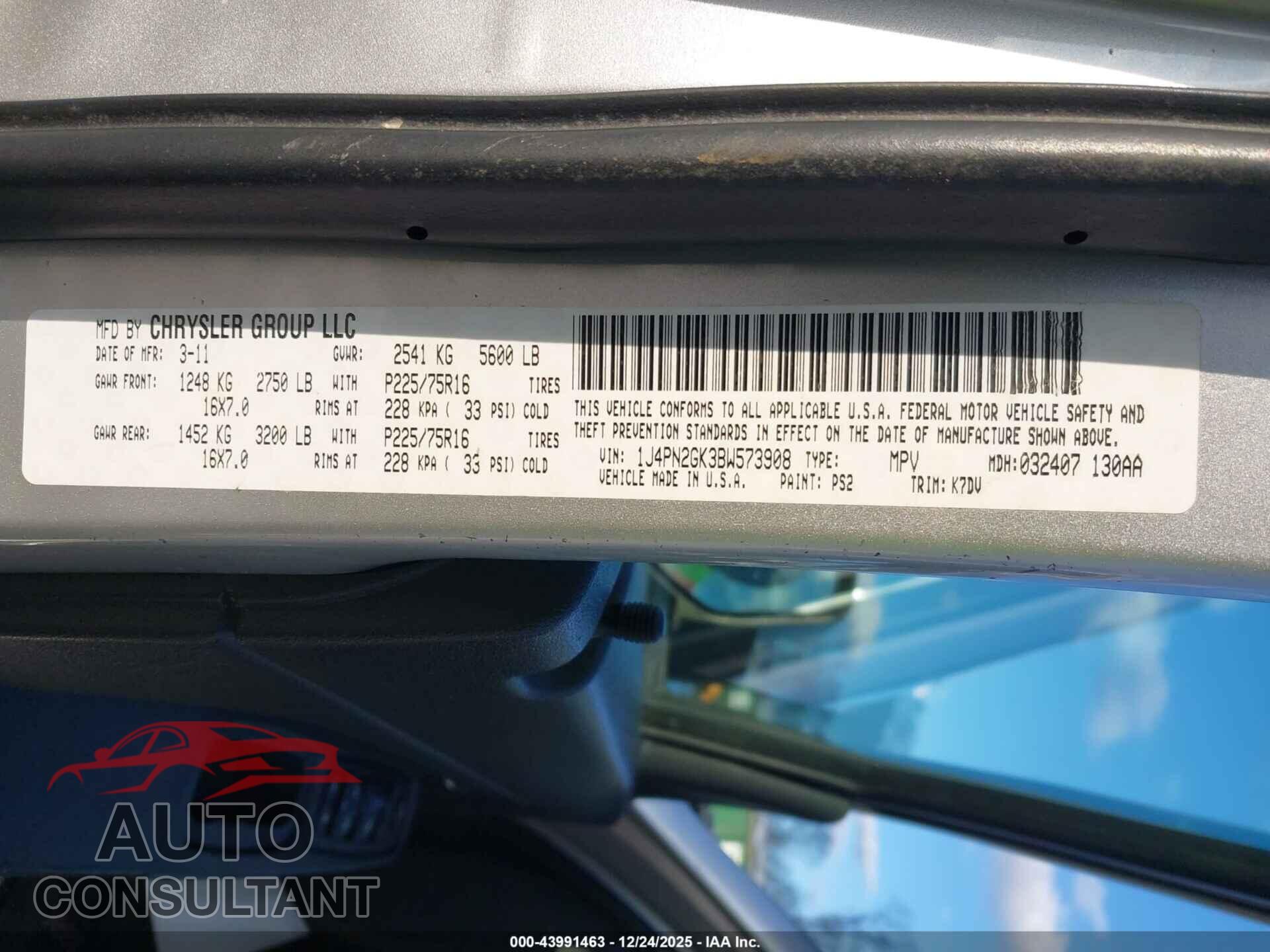 JEEP LIBERTY 2011 - 1J4PN2GK3BW573908