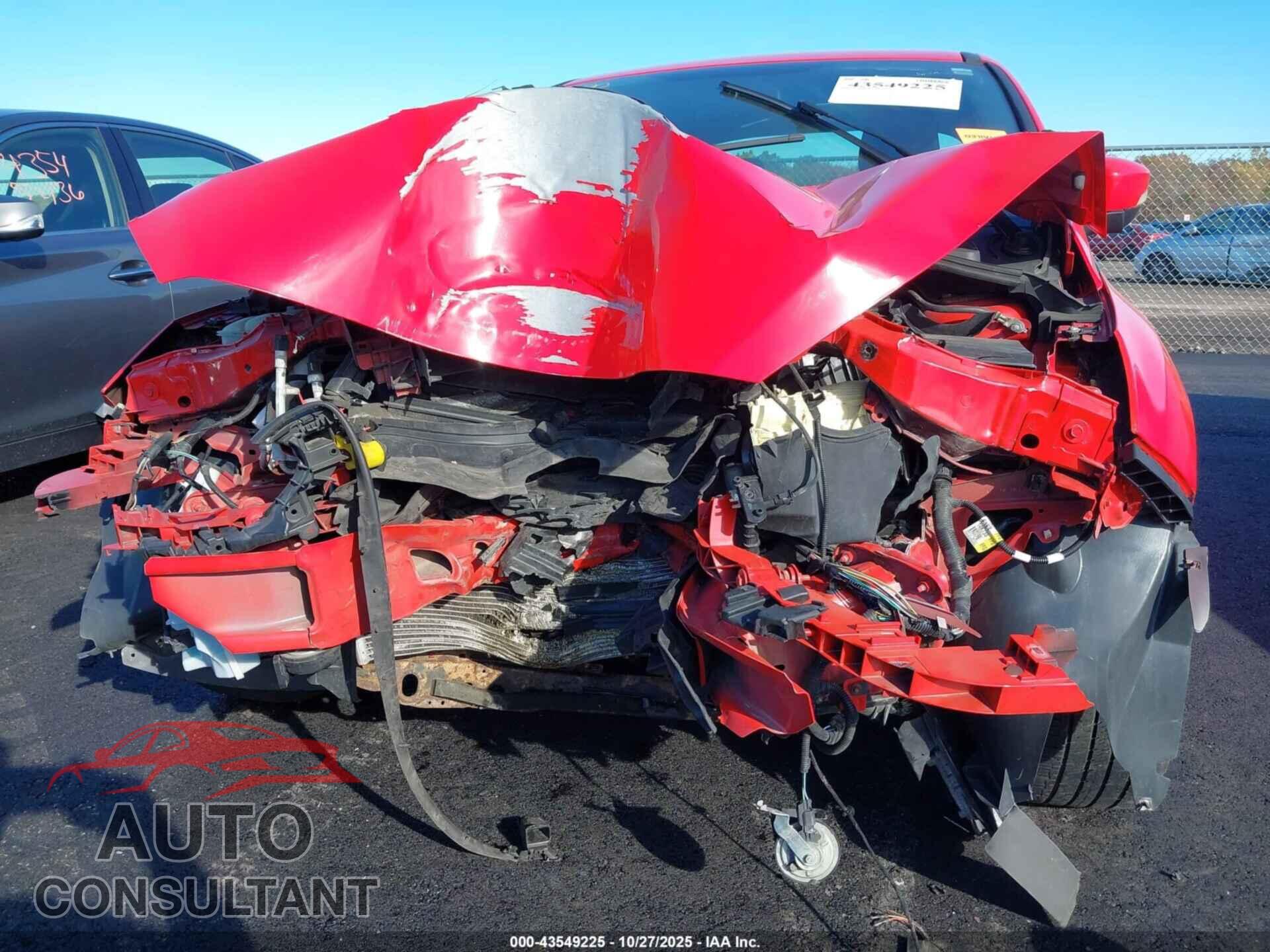 FORD FOCUS 2015 - 1FADP3F24FL355449