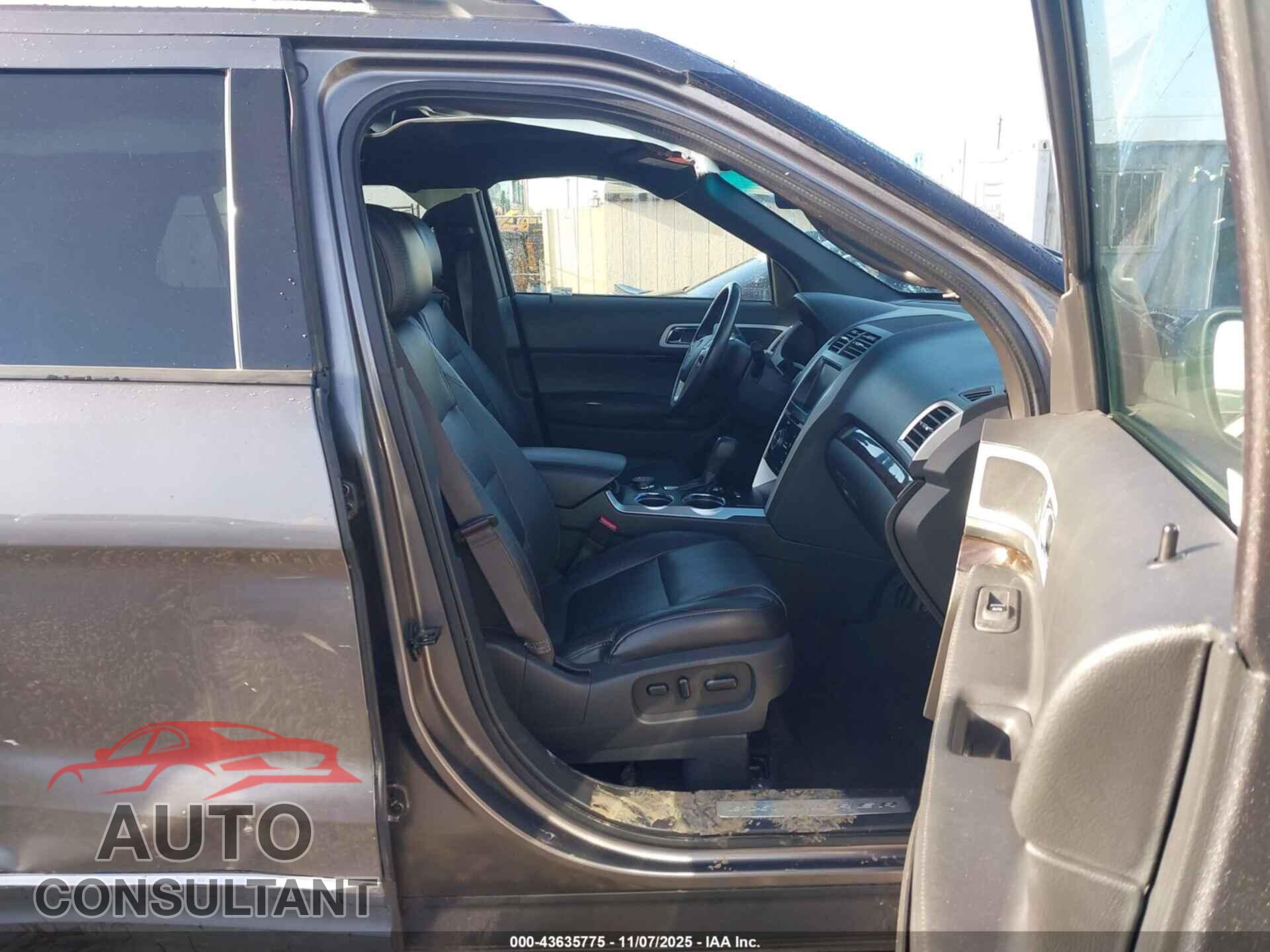 FORD EXPLORER 2011 - 1FMHK8F82BGA95725