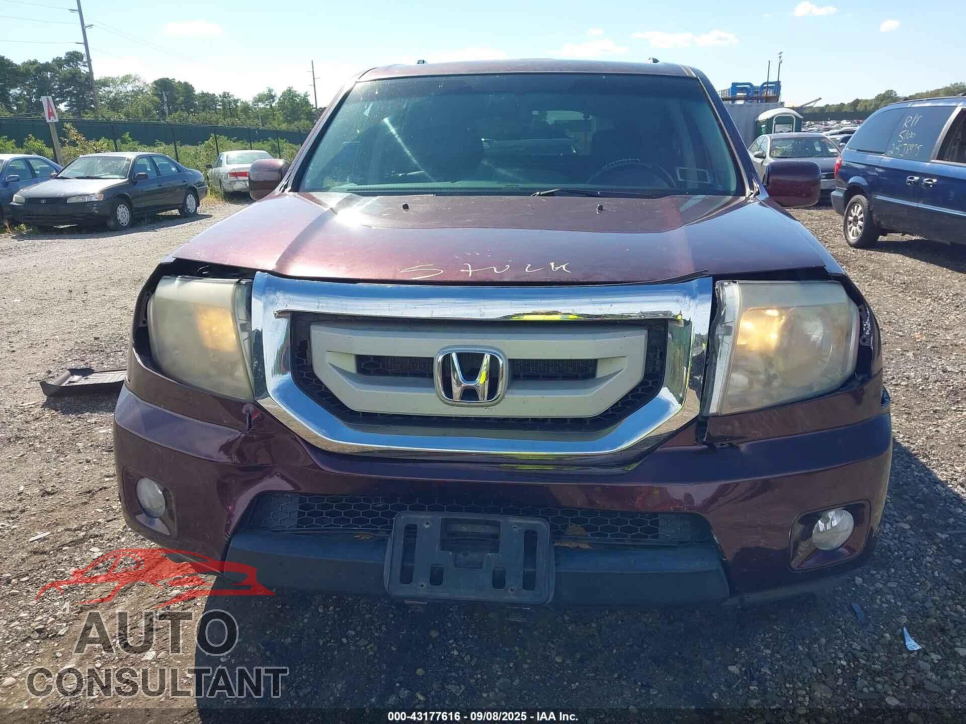 HONDA PILOT 2011 - 5FNYF4H90BB031281