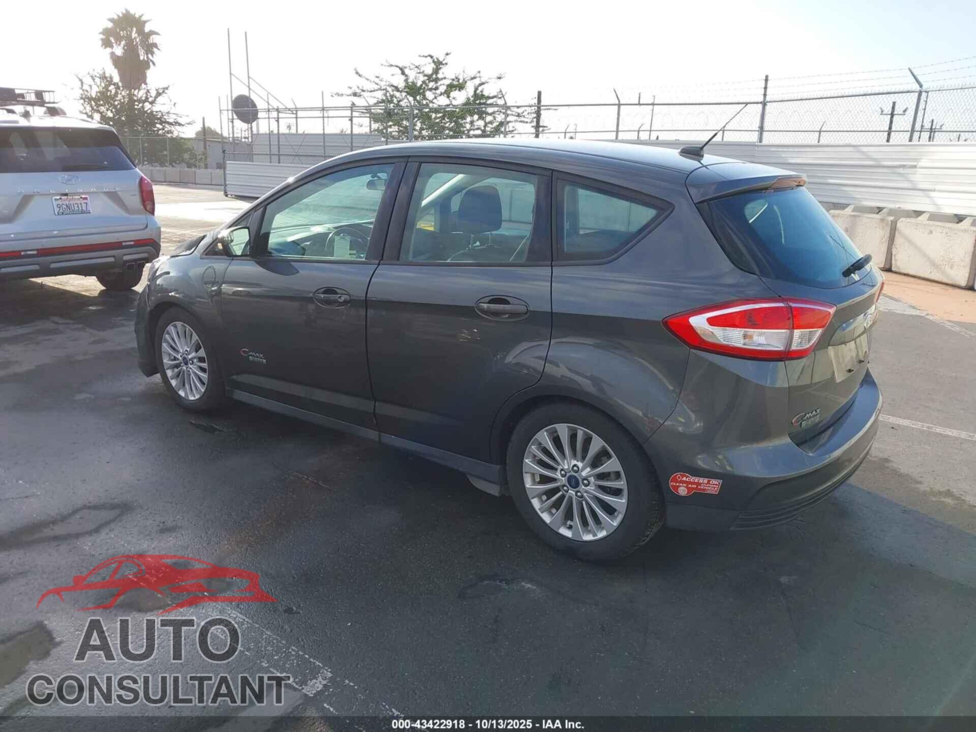 FORD C-MAX ENERGI 2017 - 1FADP5EU3HL102821