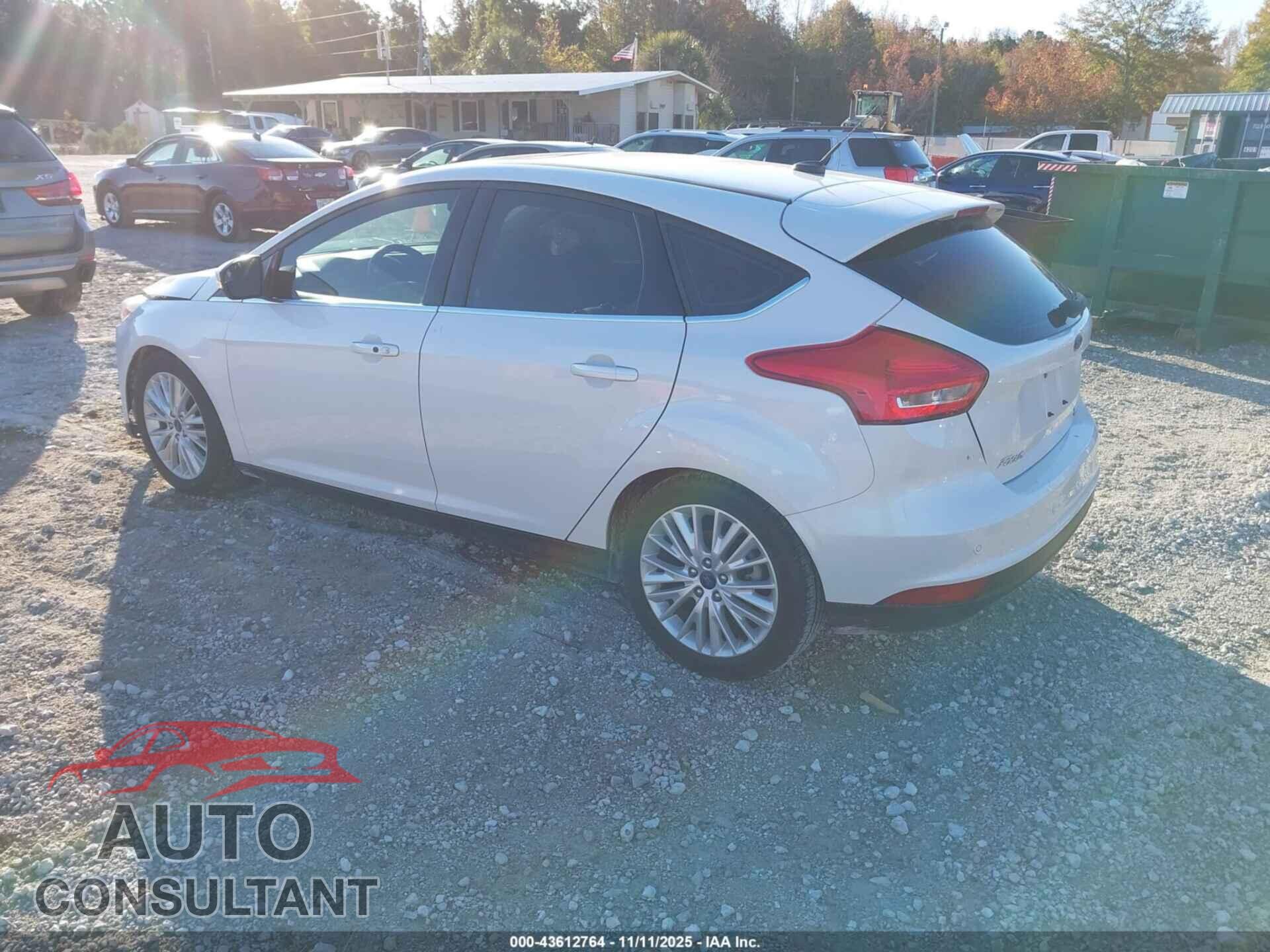 FORD FOCUS 2016 - 1FADP3N22GL344405