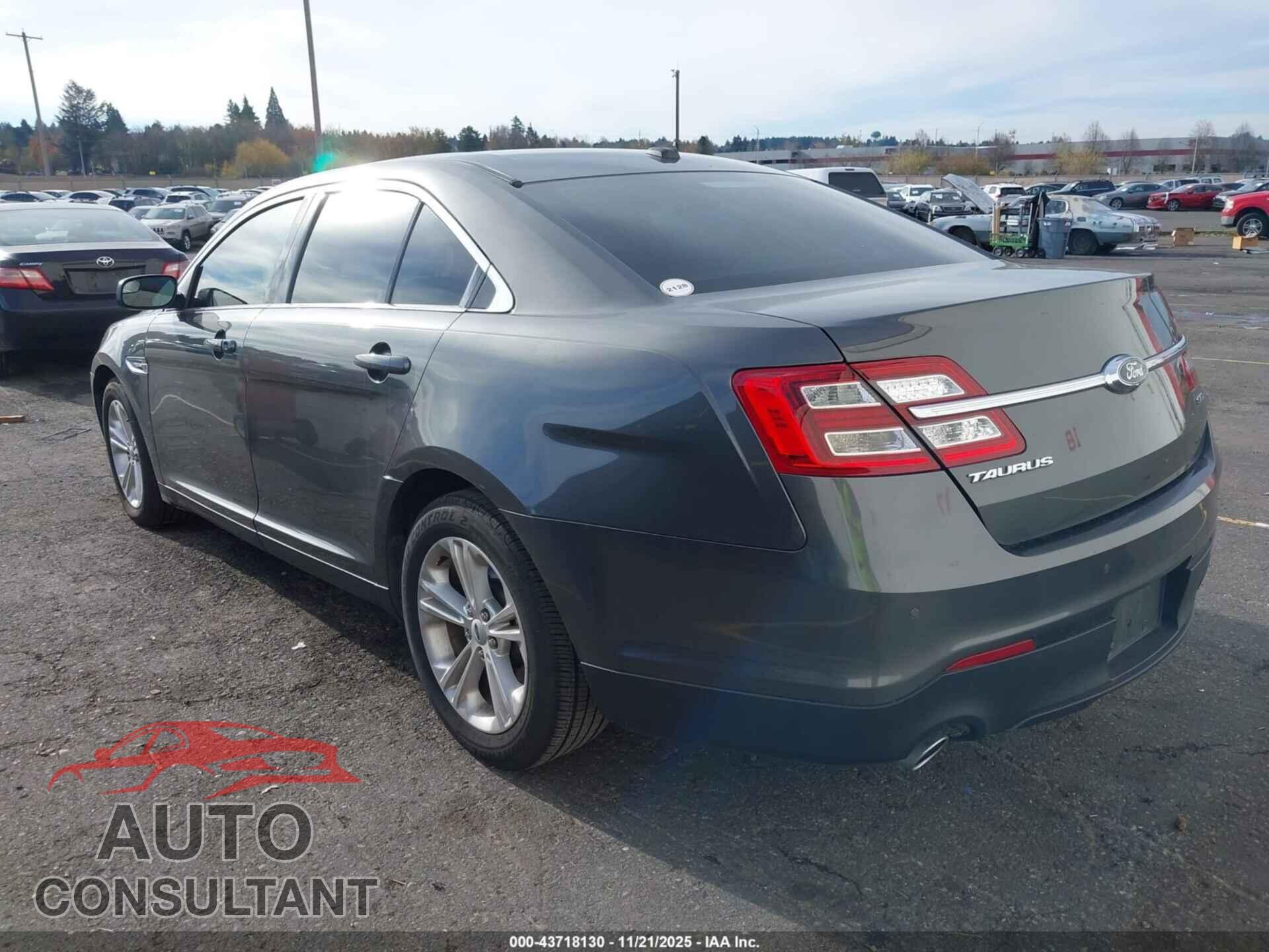 FORD TAURUS 2019 - 1FAHP2E81KG110726