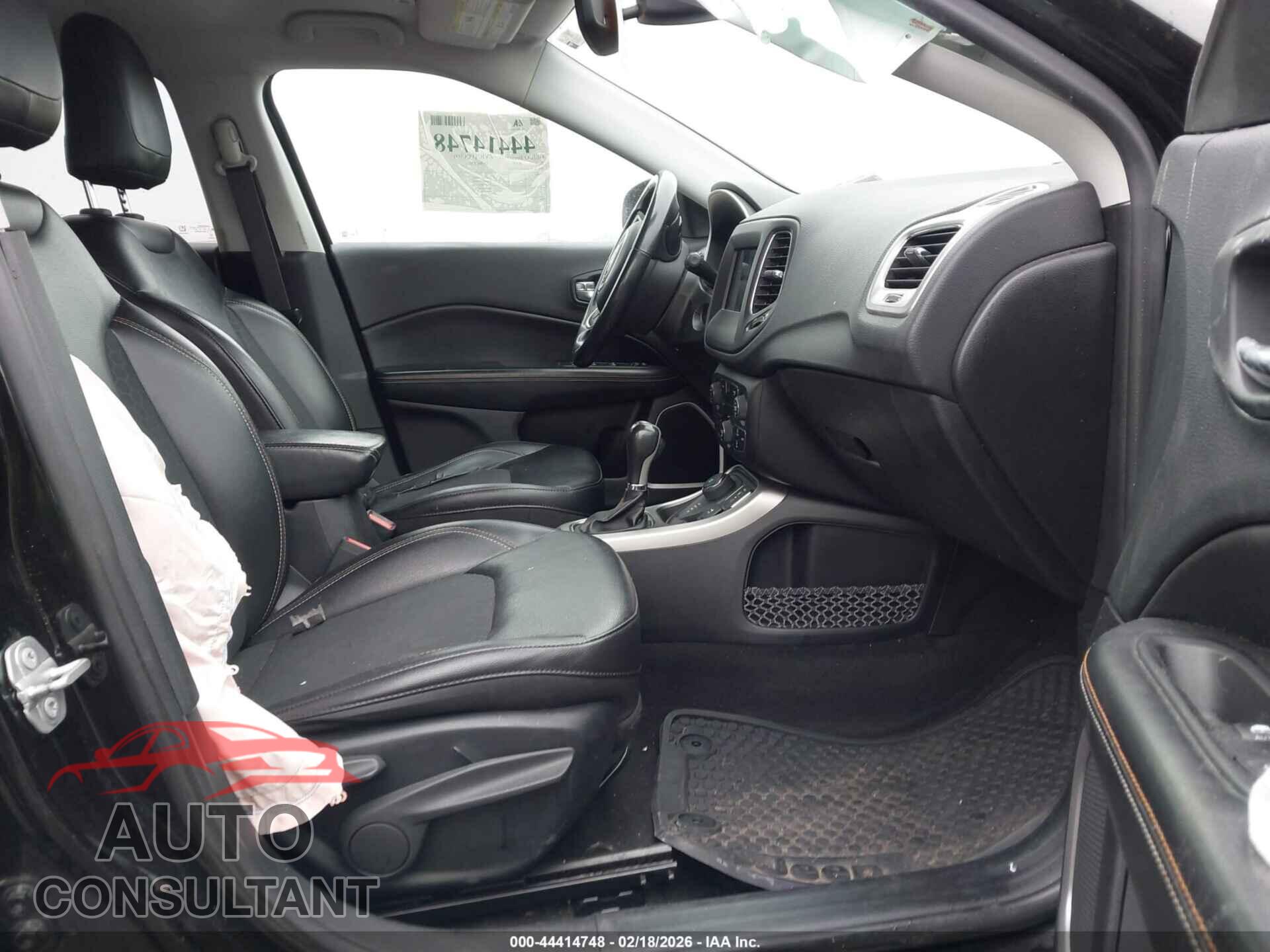 JEEP COMPASS 2019 - 3C4NJDBB7KT654301