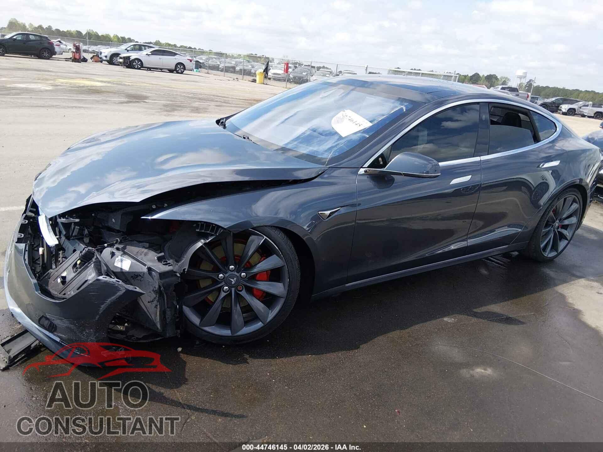 TESLA MODEL S 2017 - 5YJSA1E28HF200191