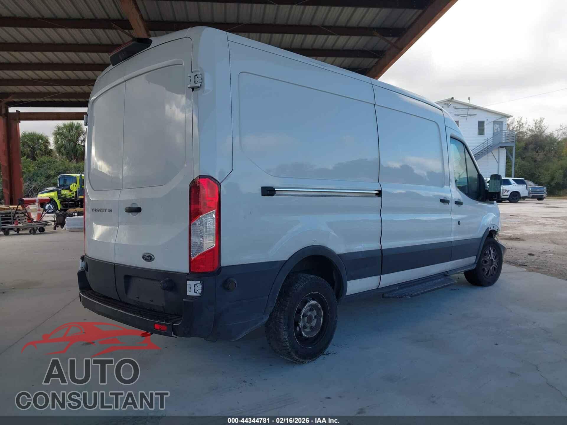 FORD TRANSIT-150 2019 - 1FTYE2CM2KKB67742