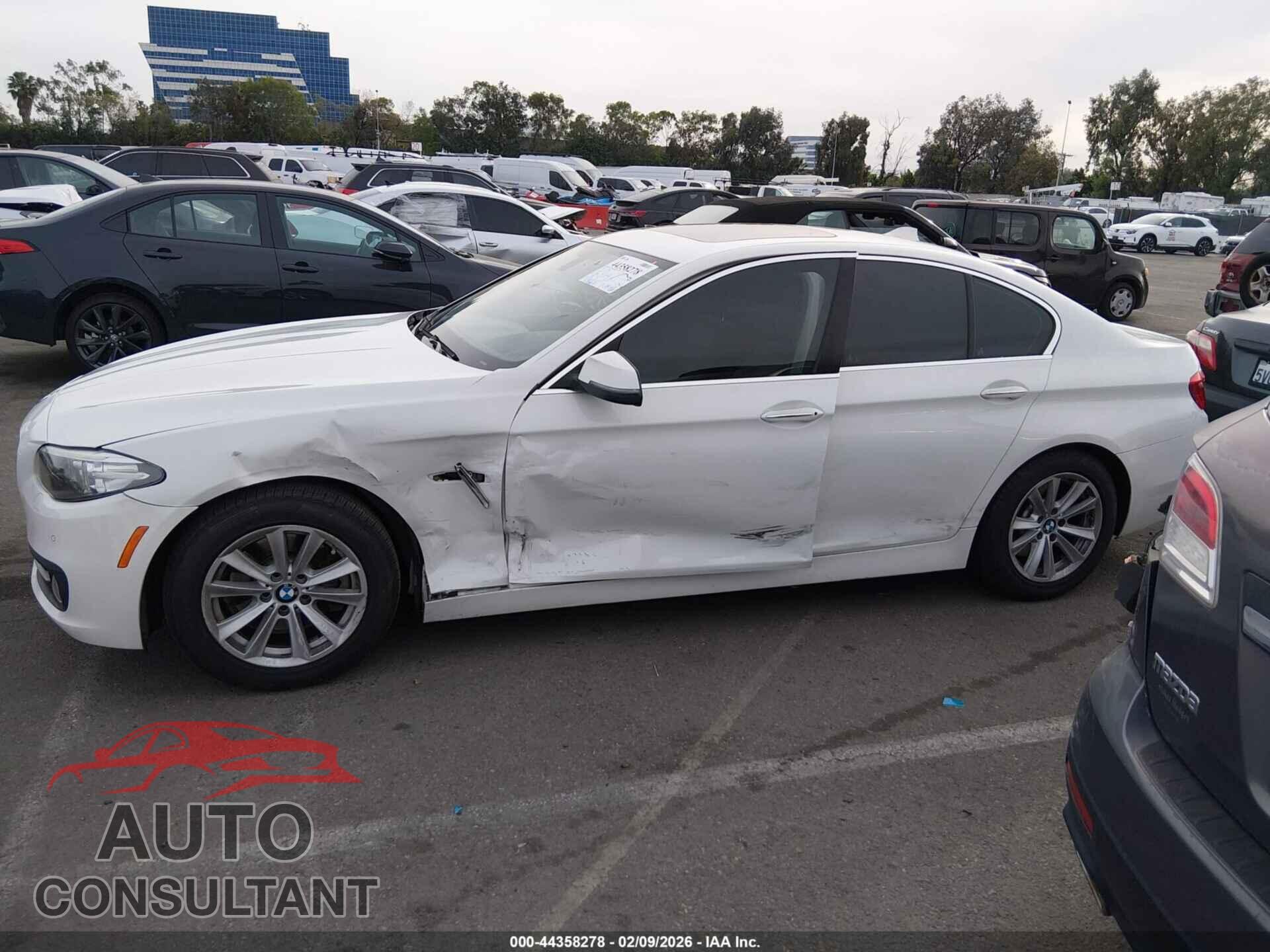 BMW 528I 2016 - WBA5A5C50GD527561