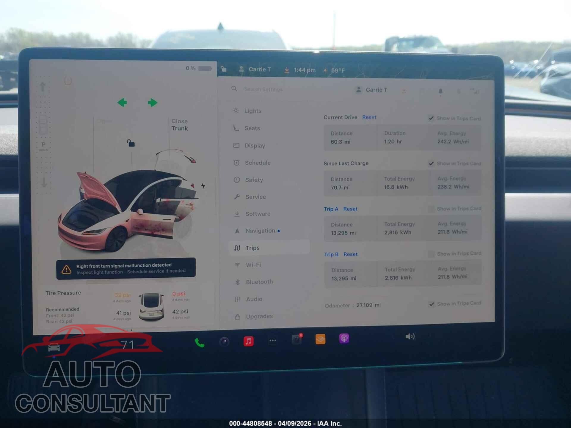 TESLA MODEL 3 2024 - 5YJ3E1EA7RF766568