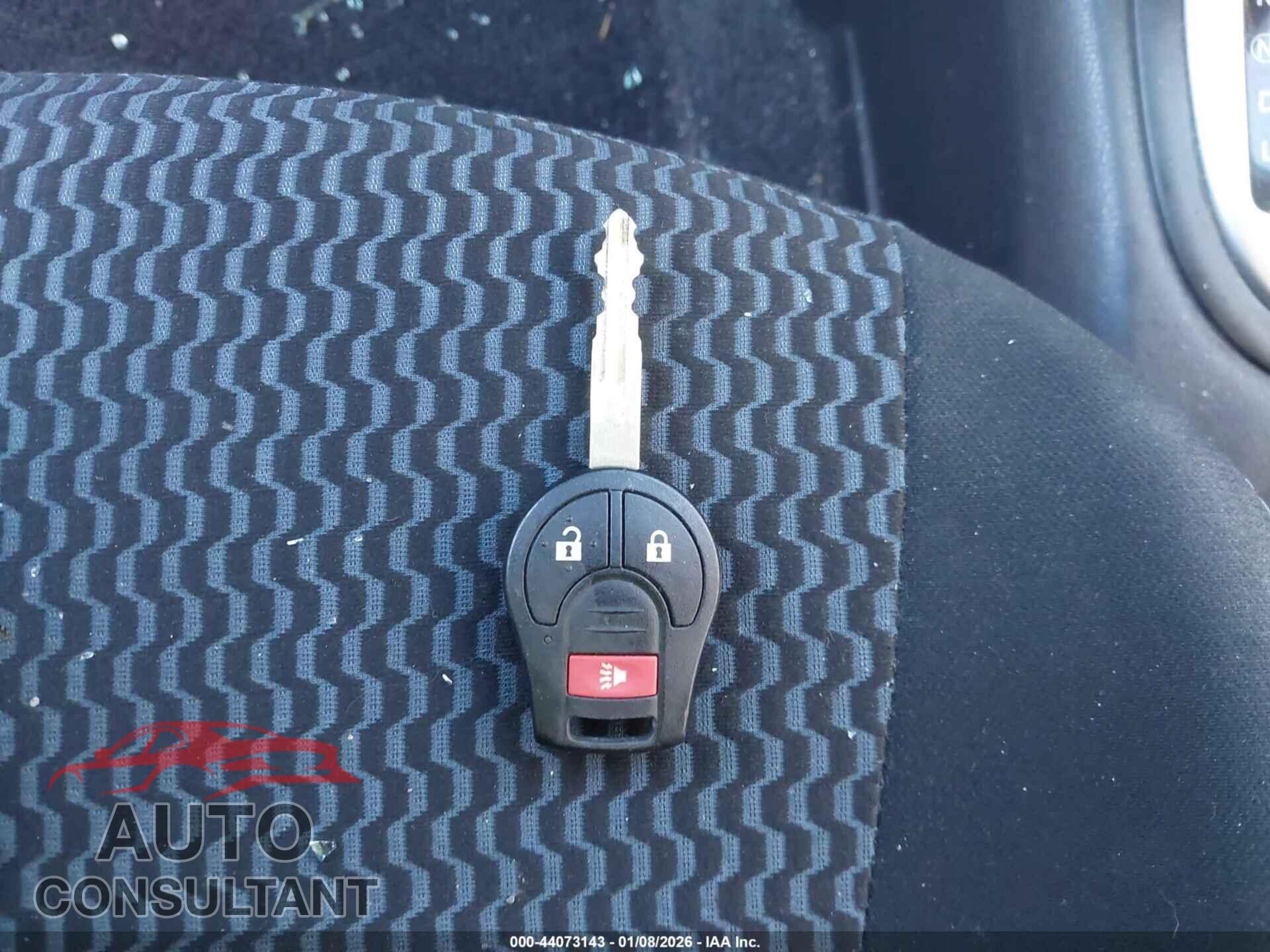 NISSAN VERSA NOTE 2015 - 3N1CE2CP1FL420271
