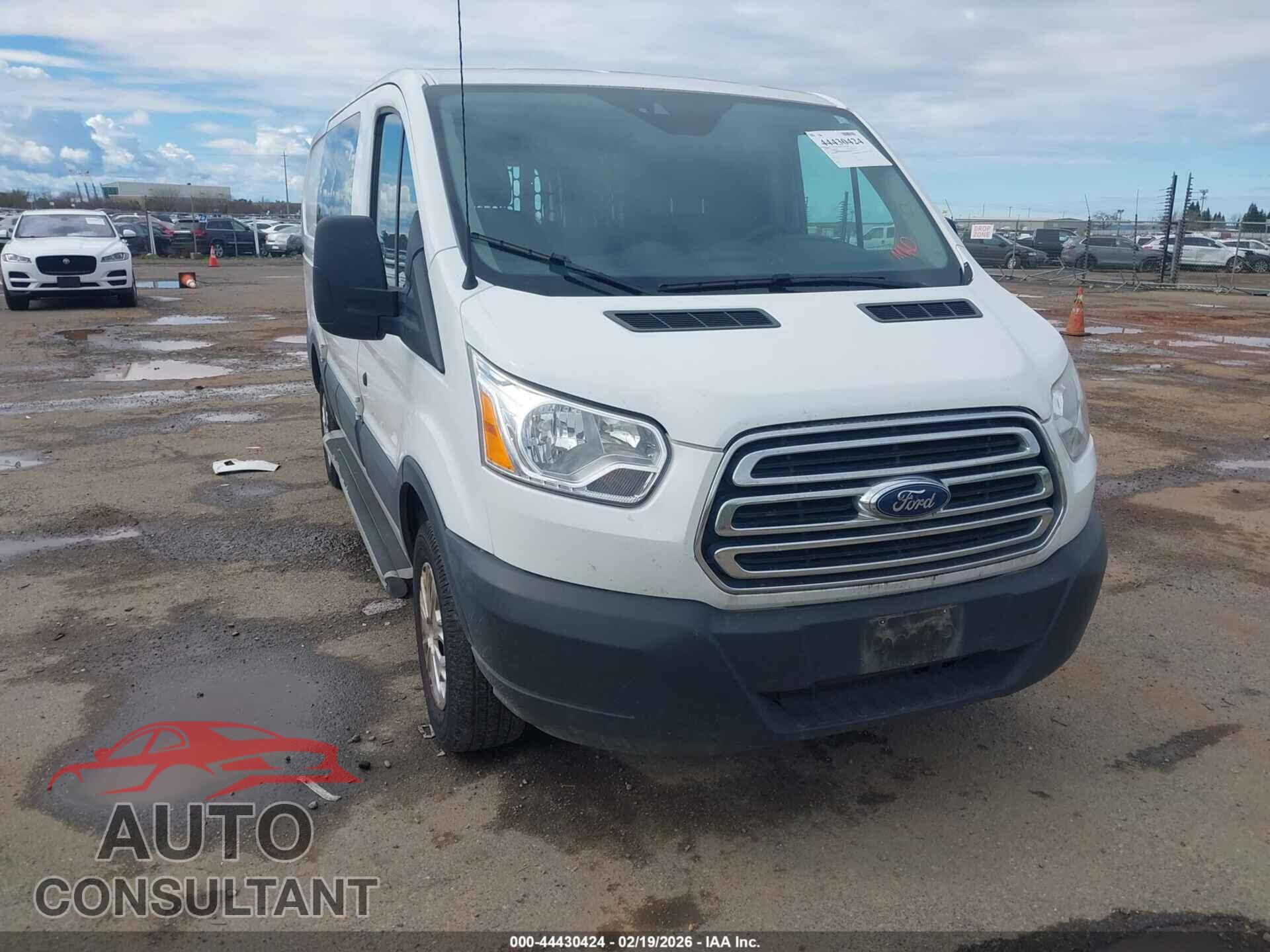 FORD TRANSIT-250 2019 - 1FTYR1ZM4KKA89034