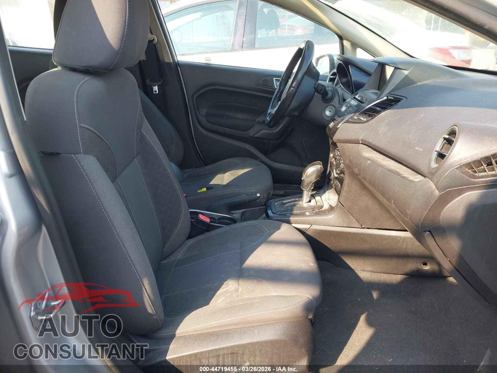 FORD FIESTA 2015 - 3FADP4EJ7FM138071