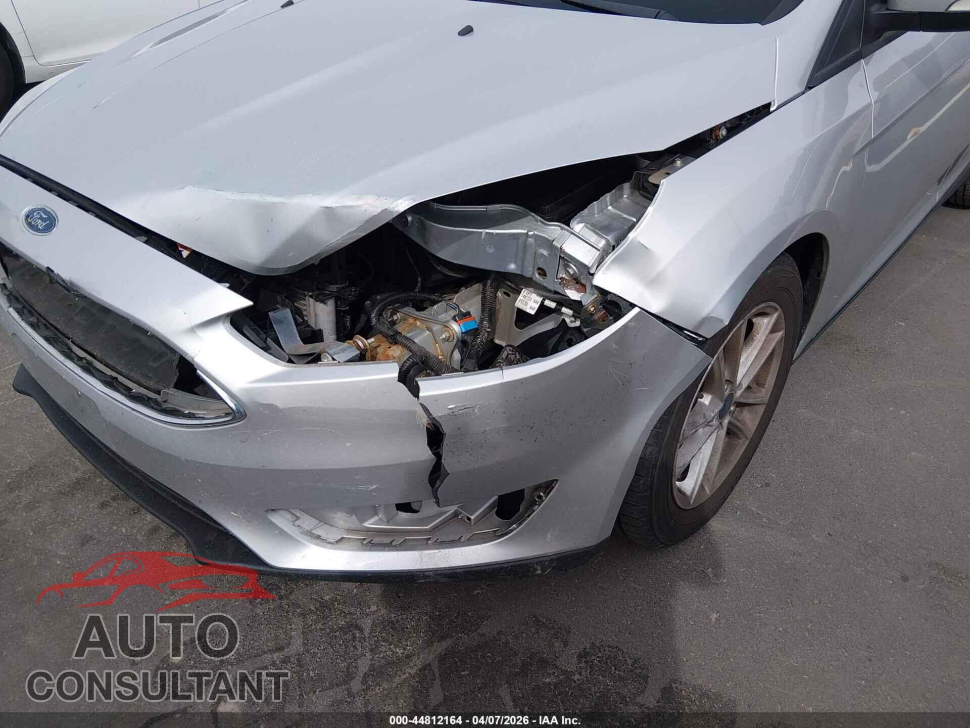 FORD FOCUS 2017 - 1FADP3F22HL309136