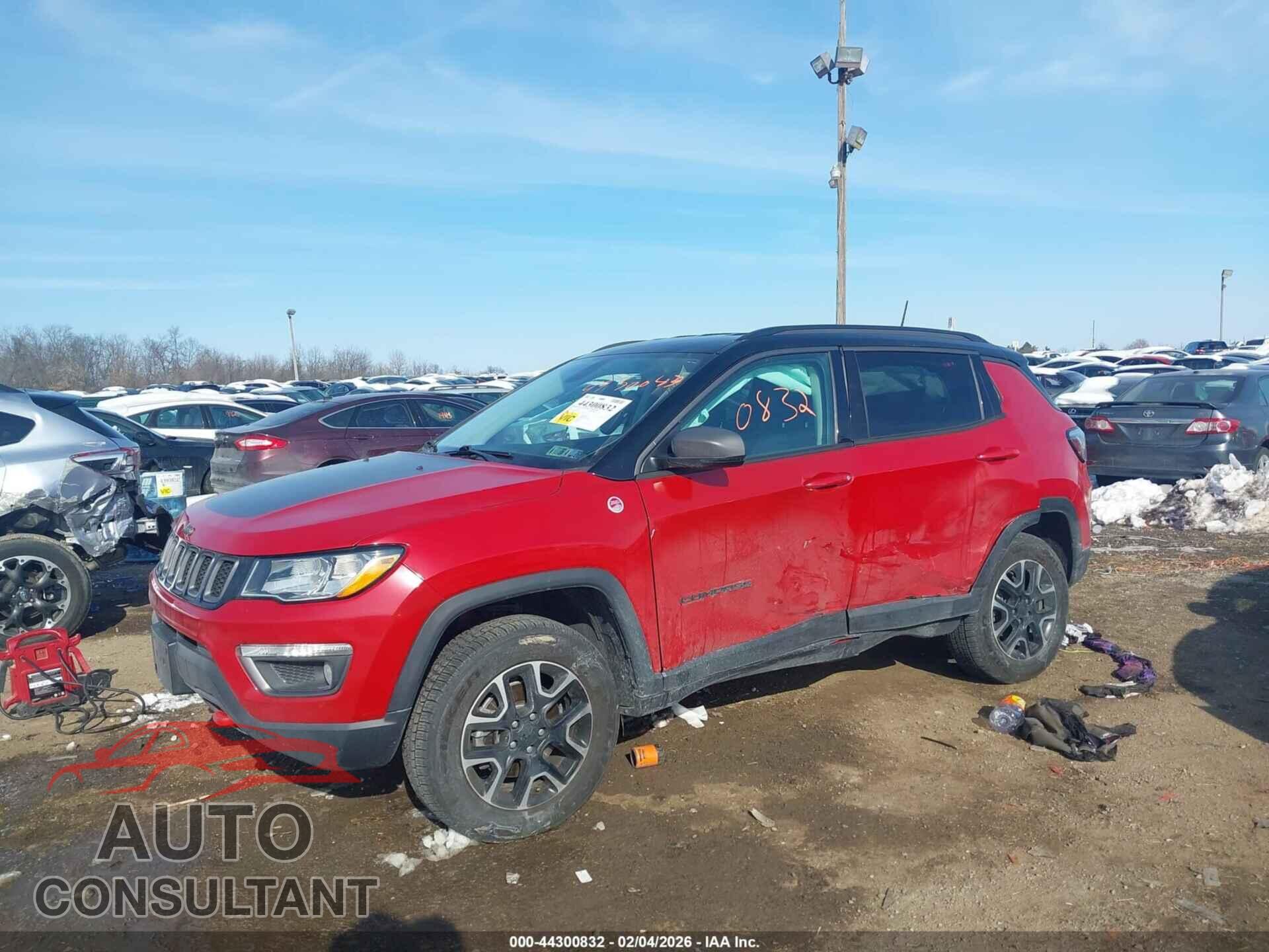 JEEP COMPASS 2020 - 3C4NJDDB9LT196257