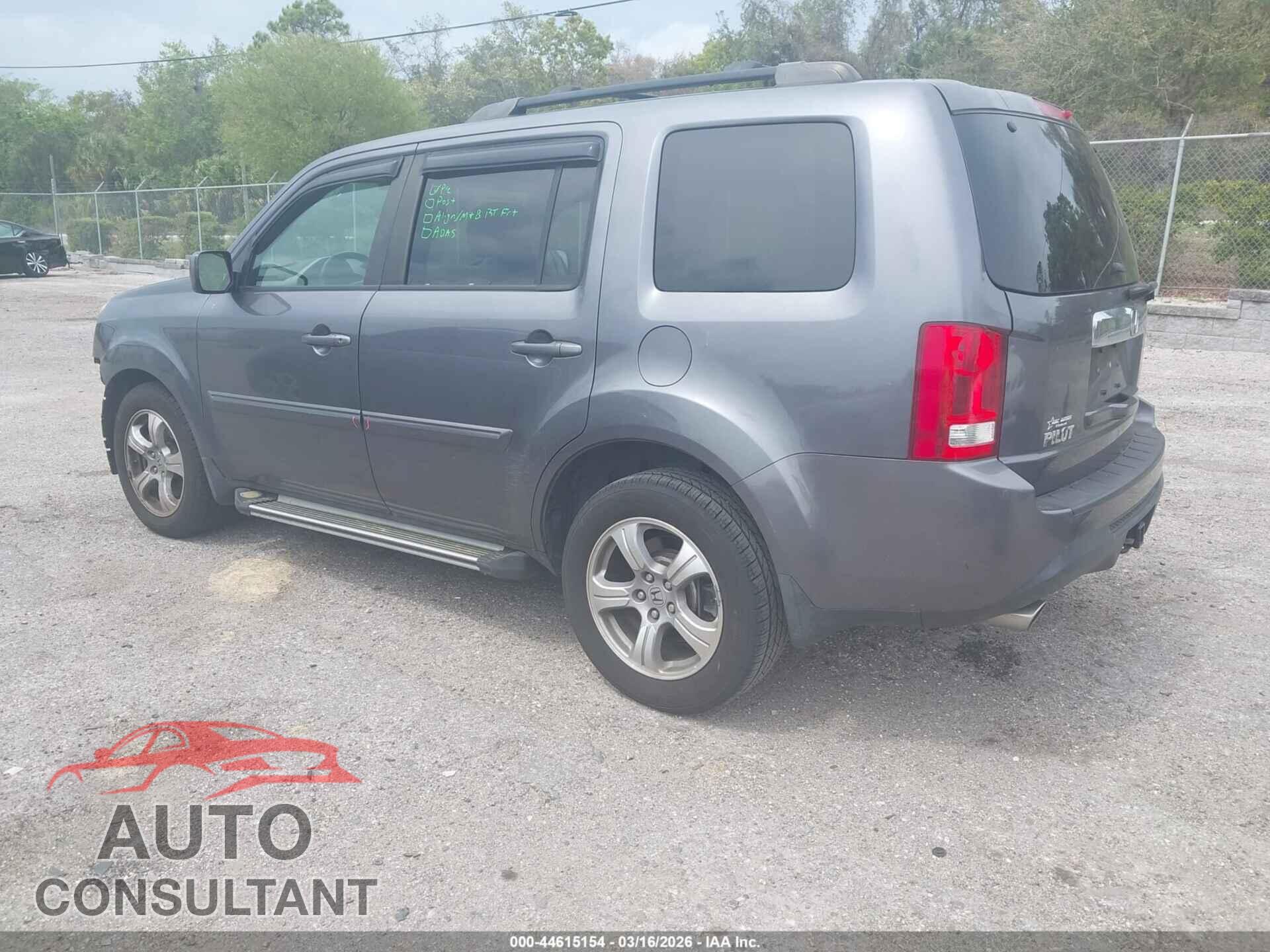 HONDA PILOT 2015 - 5FNYF3H59FB016632