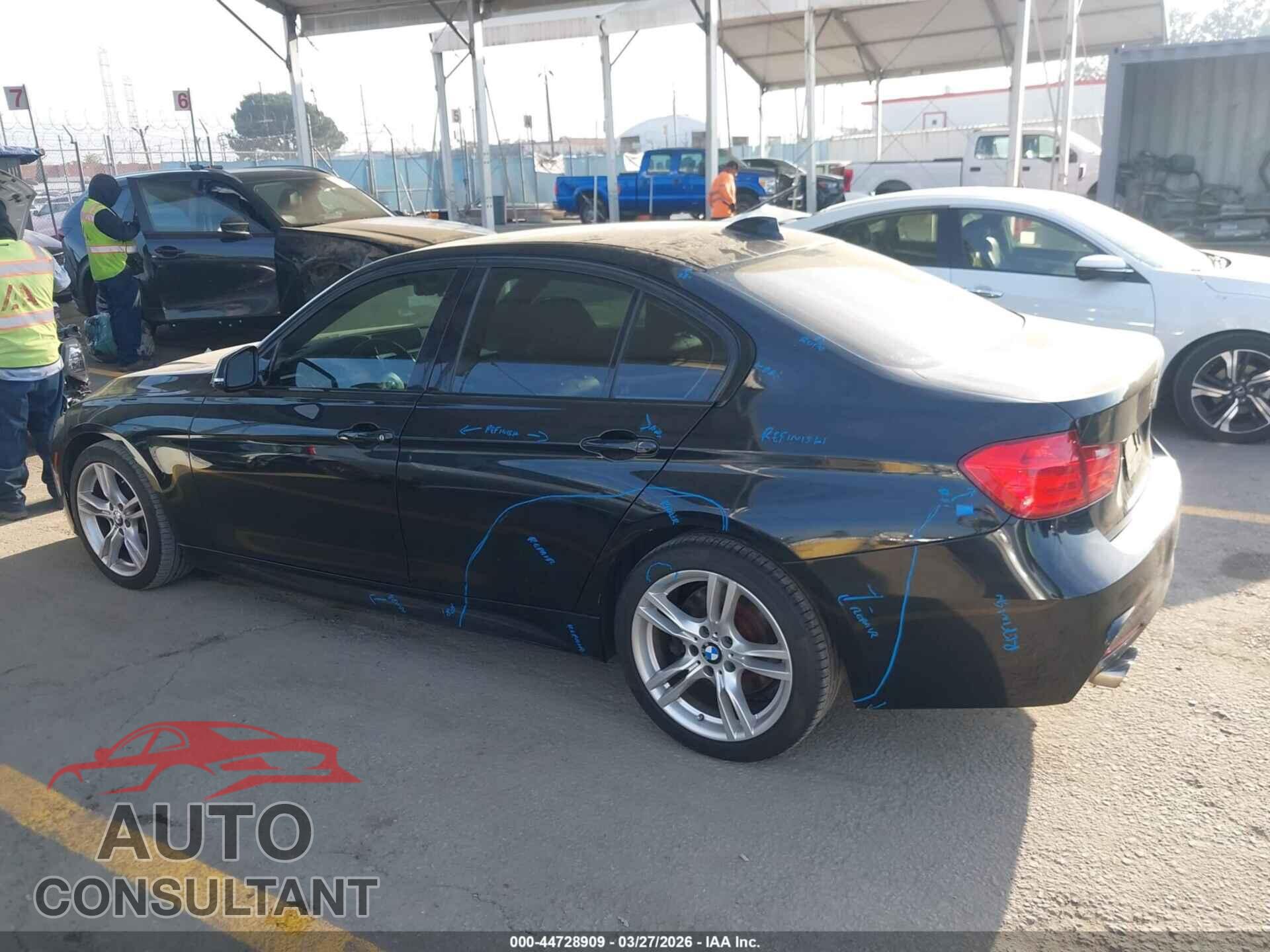 BMW 328I 2015 - WBA3B3C56FF548264