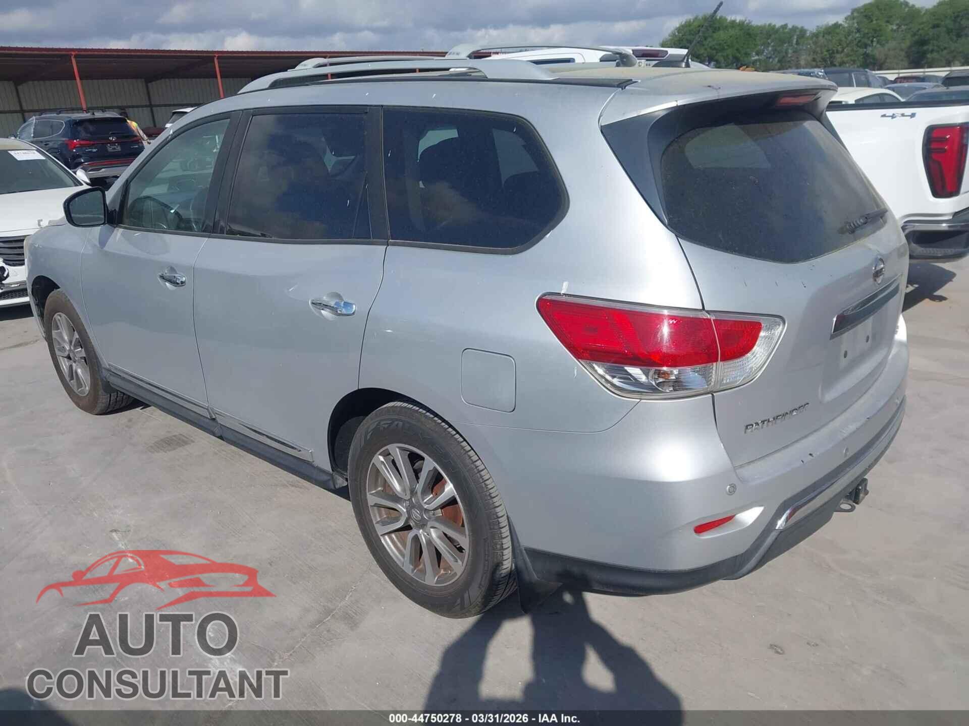 NISSAN PATHFINDER 2013 - 5N1AR2MN2DC669706