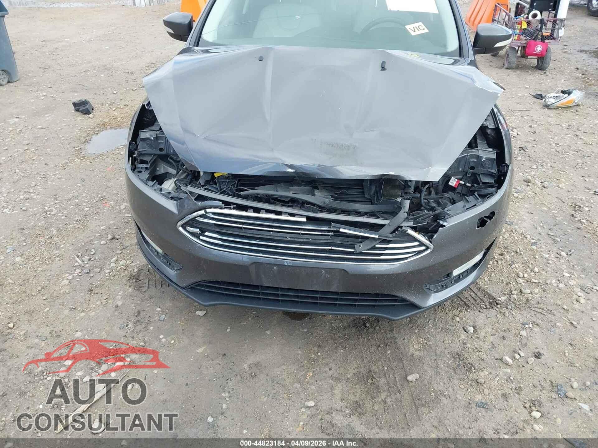 FORD FOCUS 2015 - 1FADP3N28FL215566