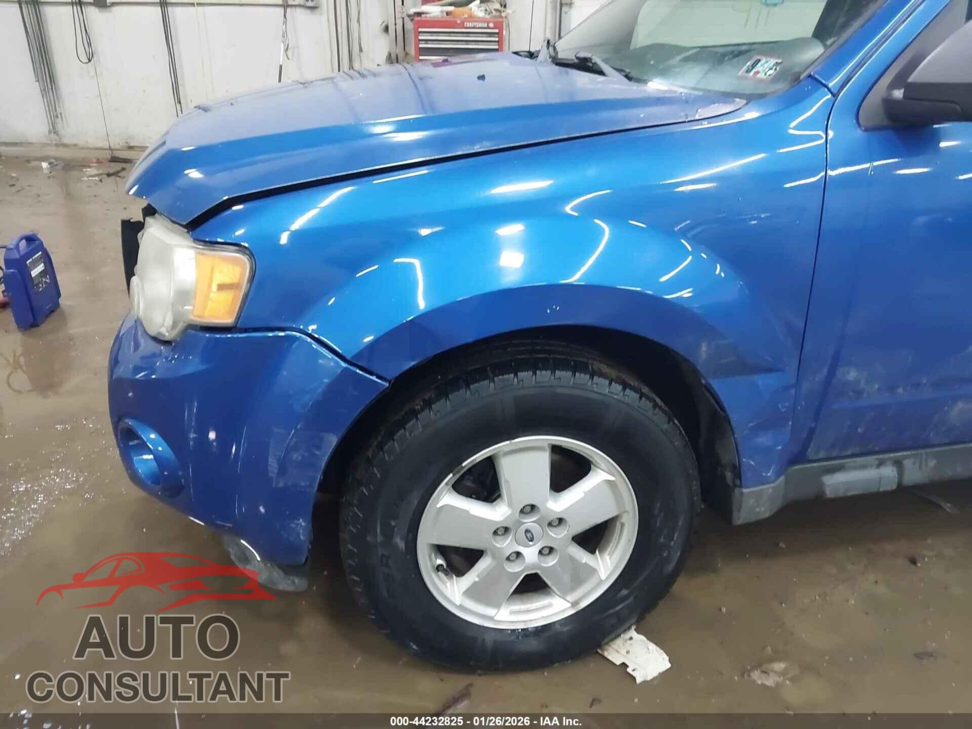 FORD ESCAPE 2011 - 1FMCU9D73BKB44917