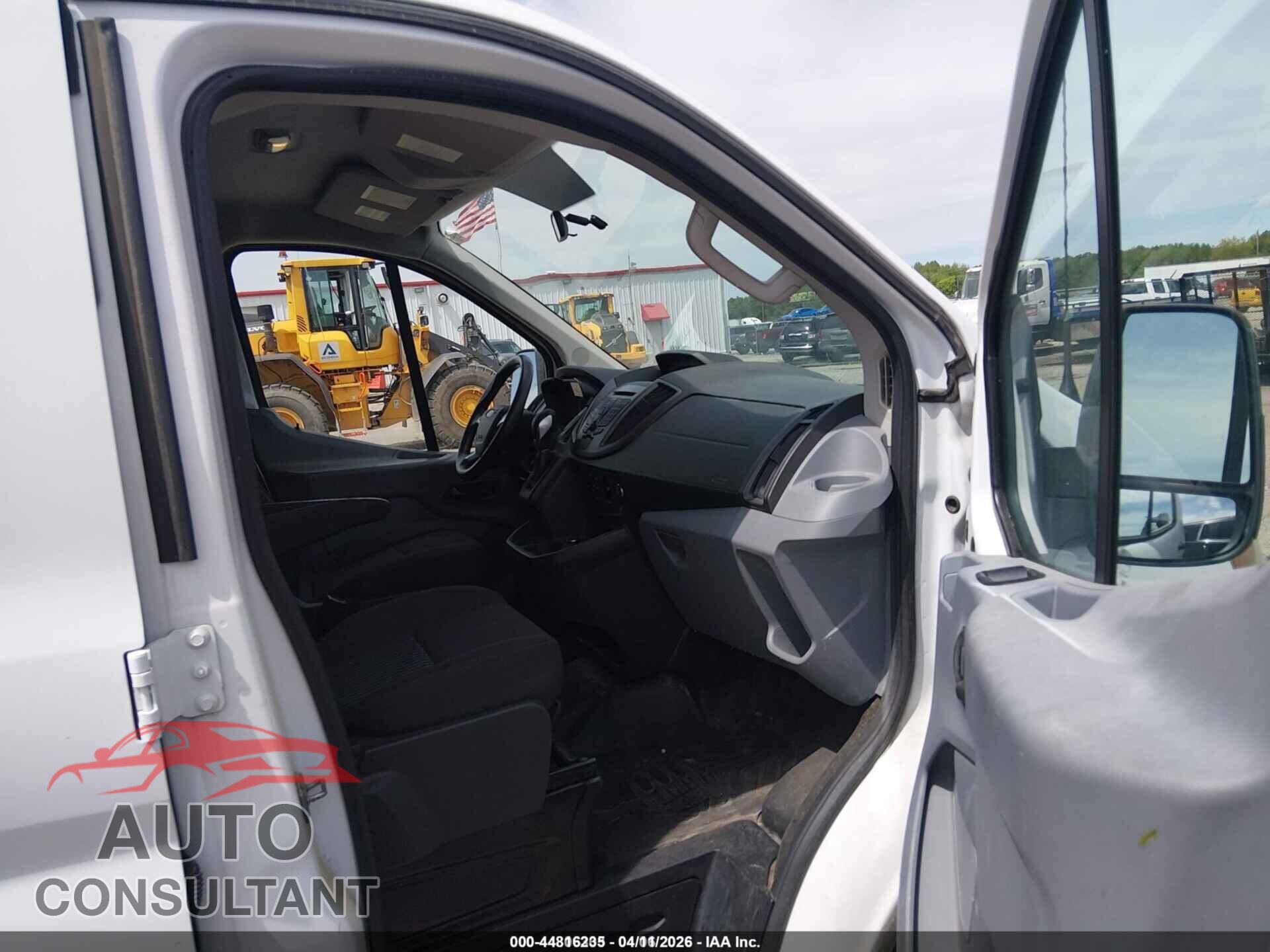FORD TRANSIT-150 2015 - 1FTNE1ZM2FKB10032