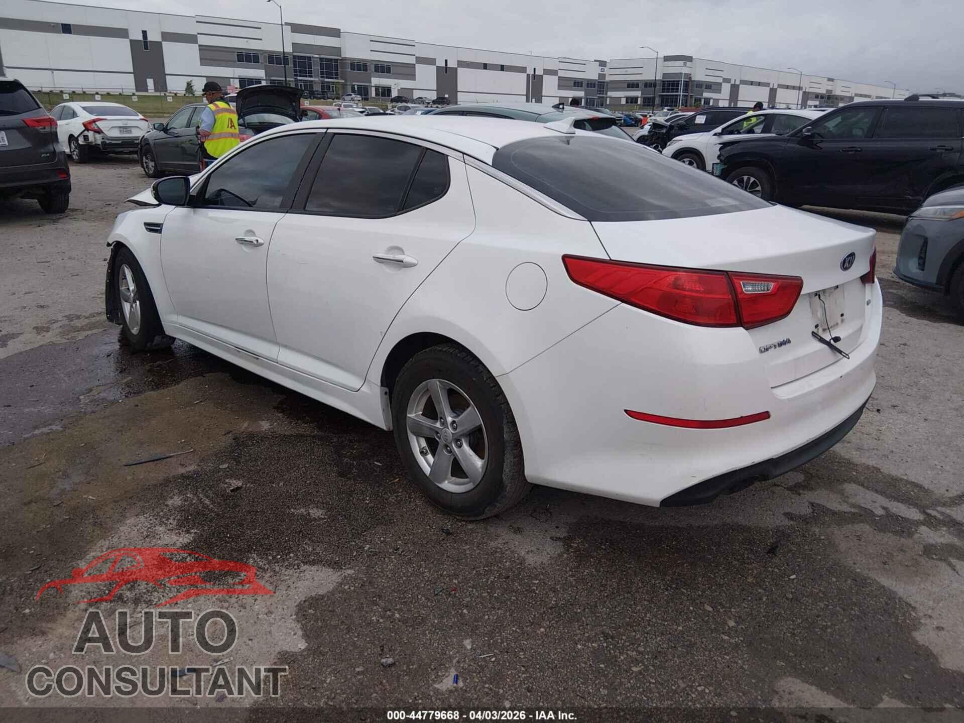 KIA OPTIMA 2015 - KNAGM4A74F5601331