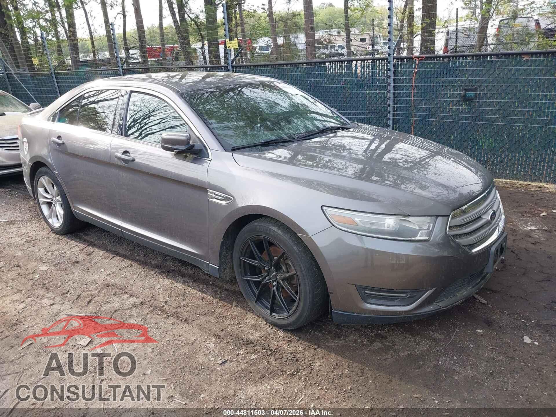 FORD TAURUS 2013 - 1FAHP2E87DG224720