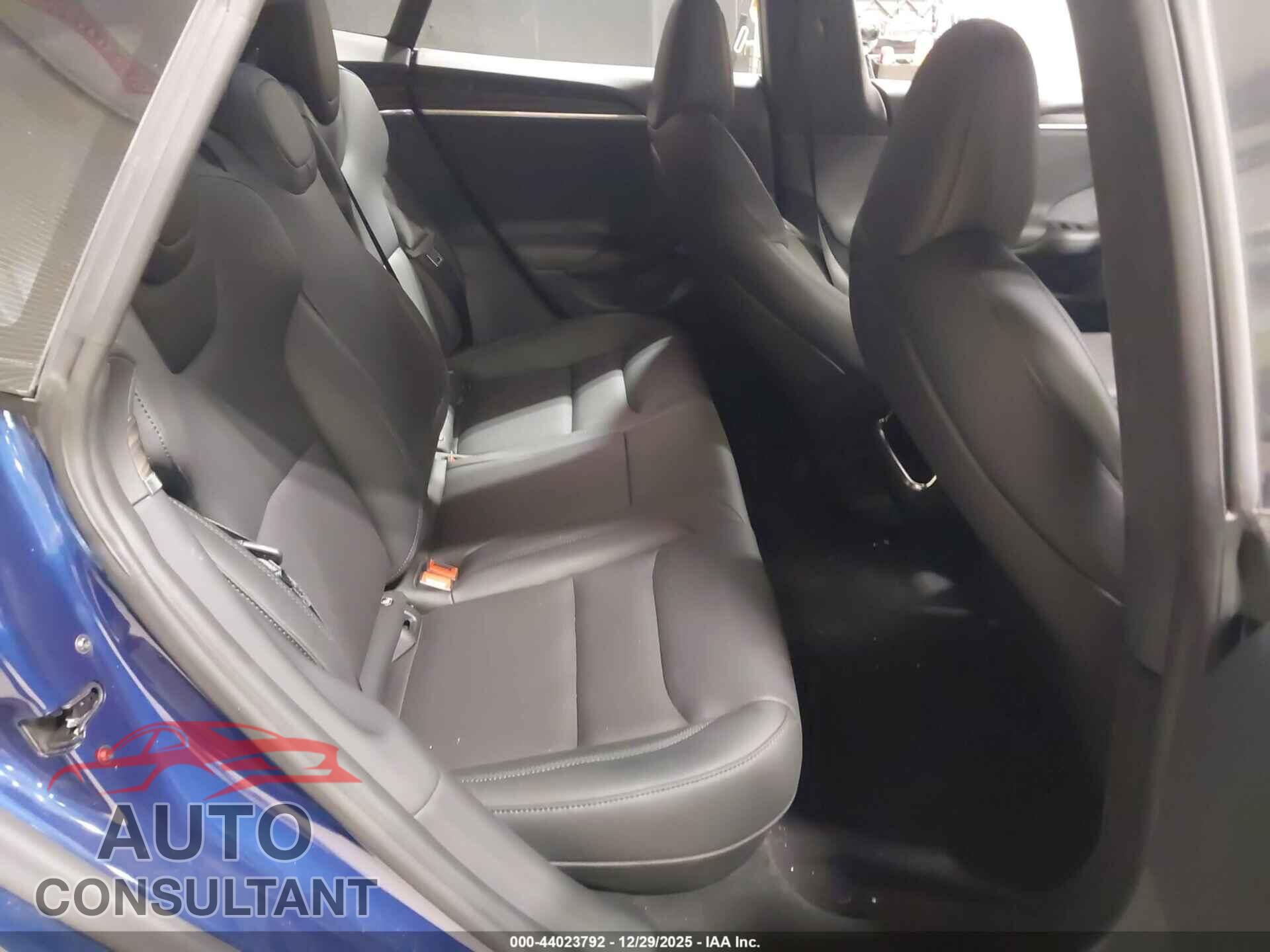 TESLA MODEL S 2025 - 5YJSA1E50SF550433