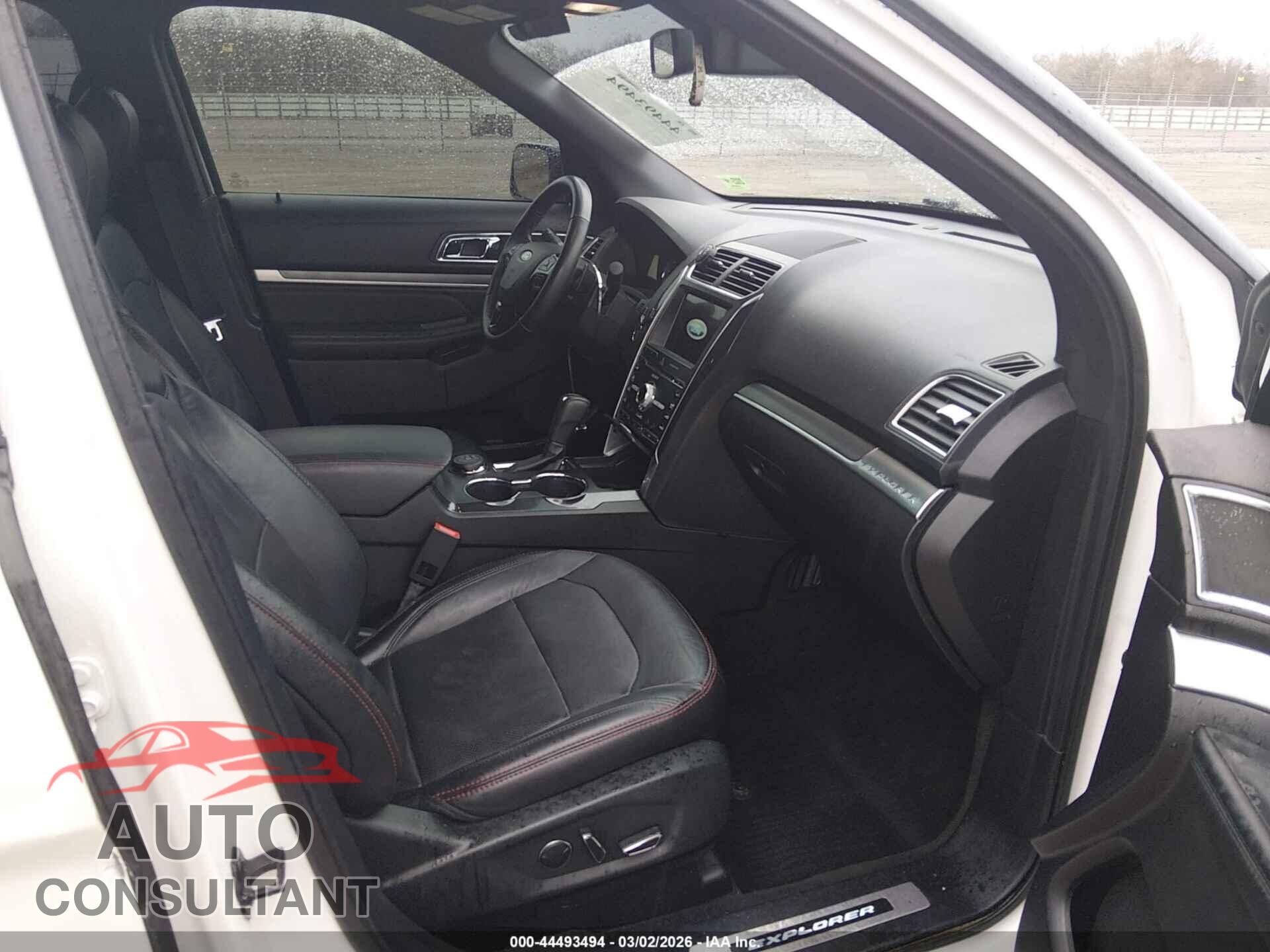 FORD EXPLORER 2018 - 1FM5K8GTXJGB54427