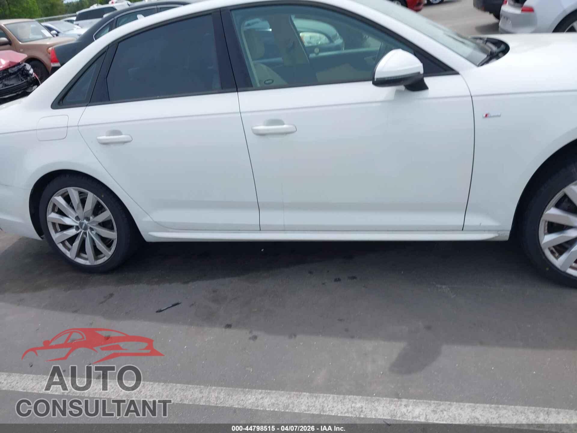 AUDI A4 2018 - WAUKMAF46JA223813
